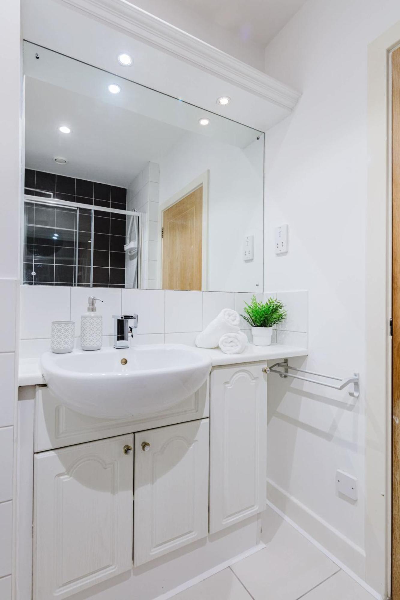 Heart Of The With Balcony - Thames - St Paul's - Cityapartmentstay Apartamento