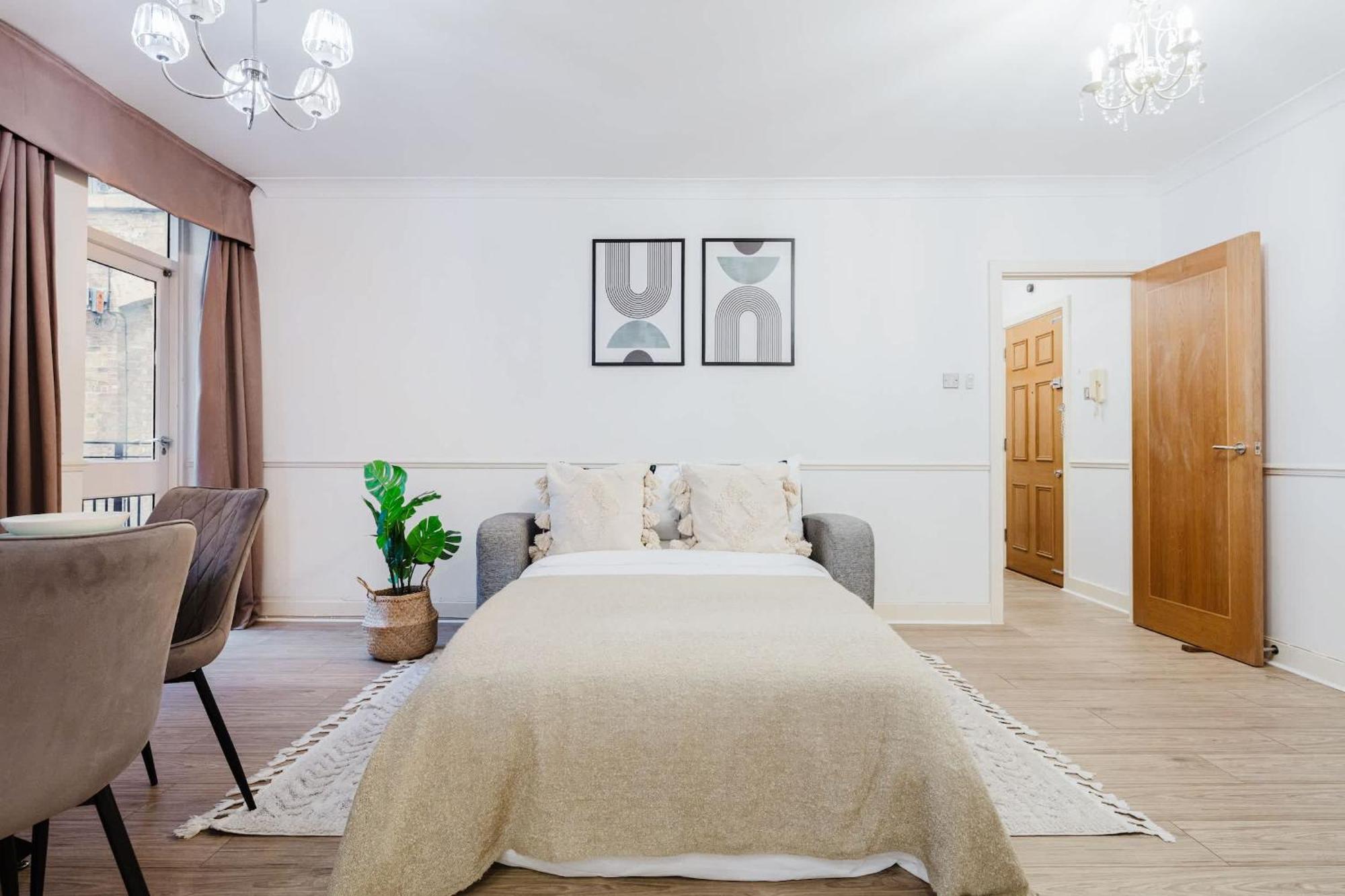 Heart Of The With Balcony - Thames - St Paul's - Cityapartmentstay * Londres