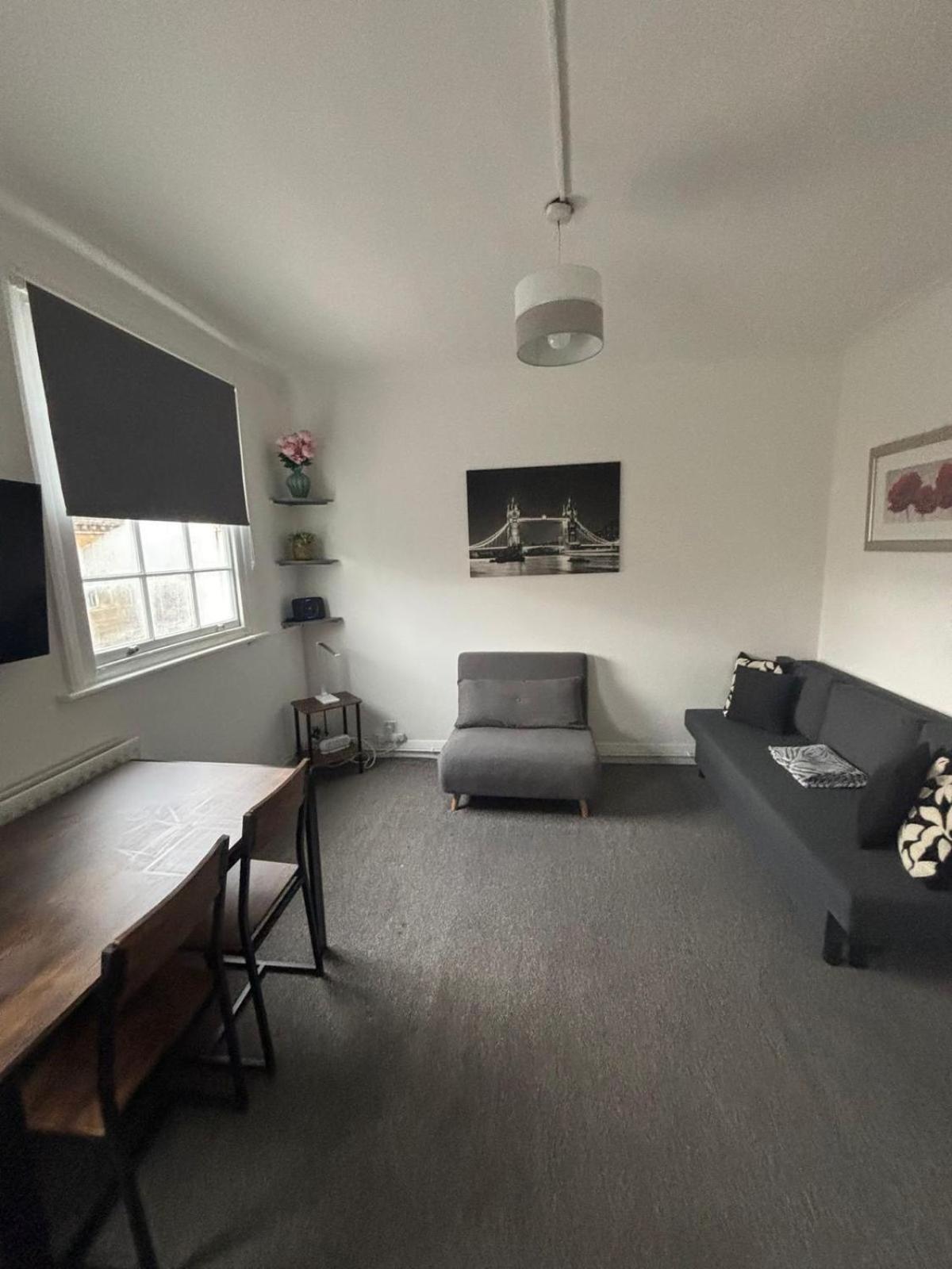 Flat In The Heart Of Camden Town Apartment