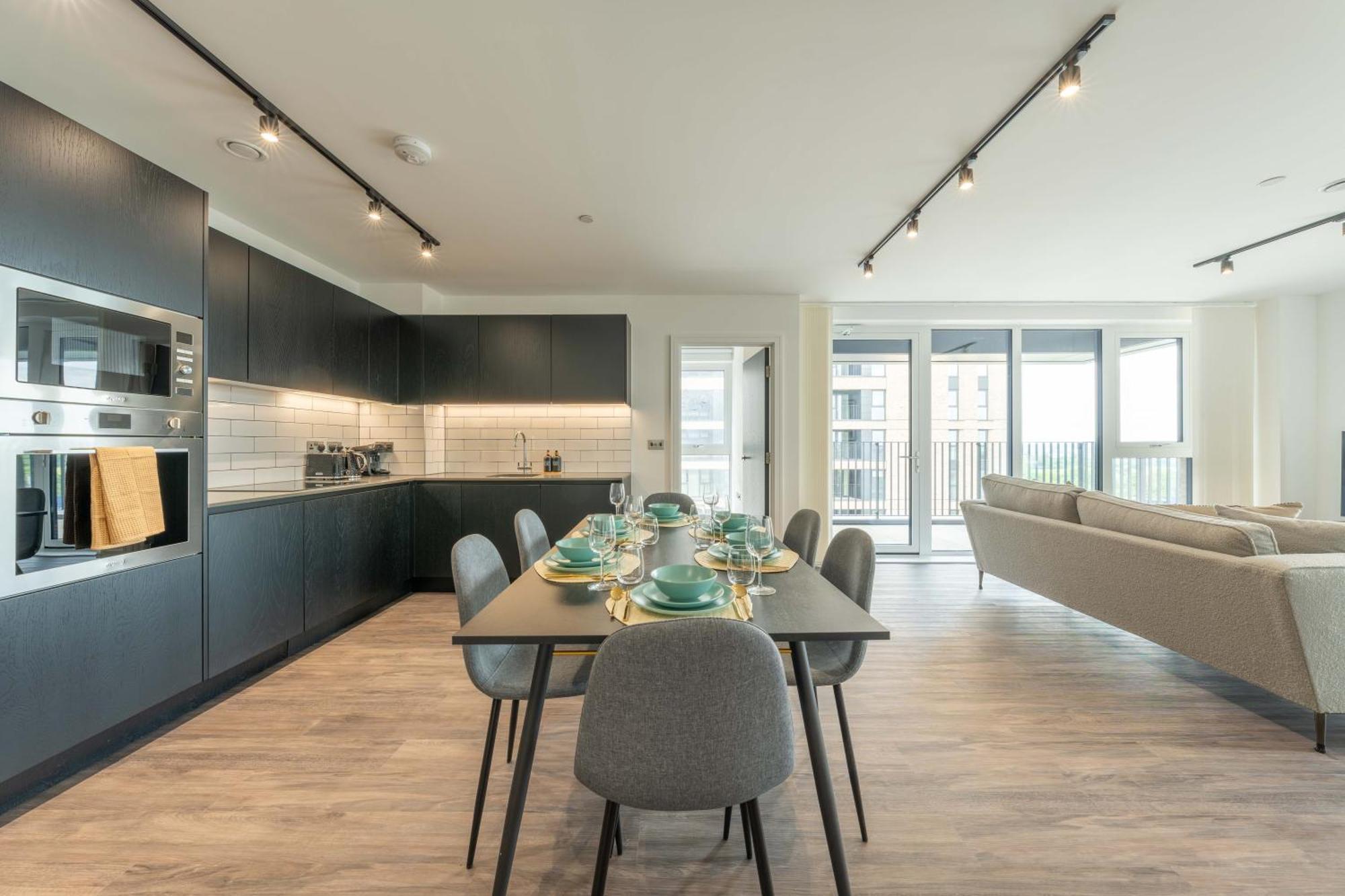 Appartement Mitre Picasso By Artsy