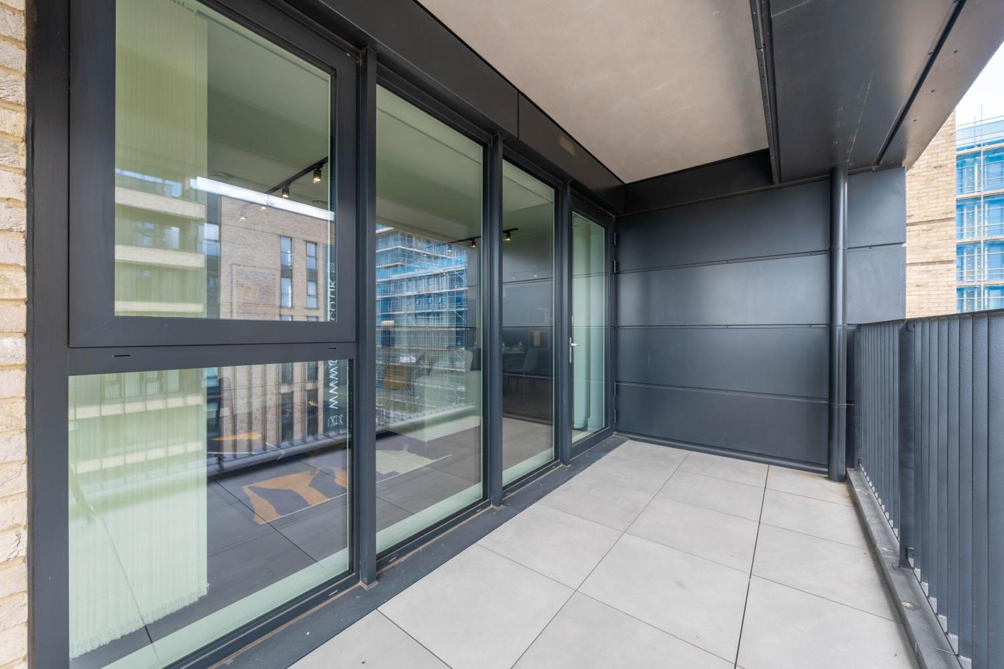 Appartement Mitre Picasso By Artsy