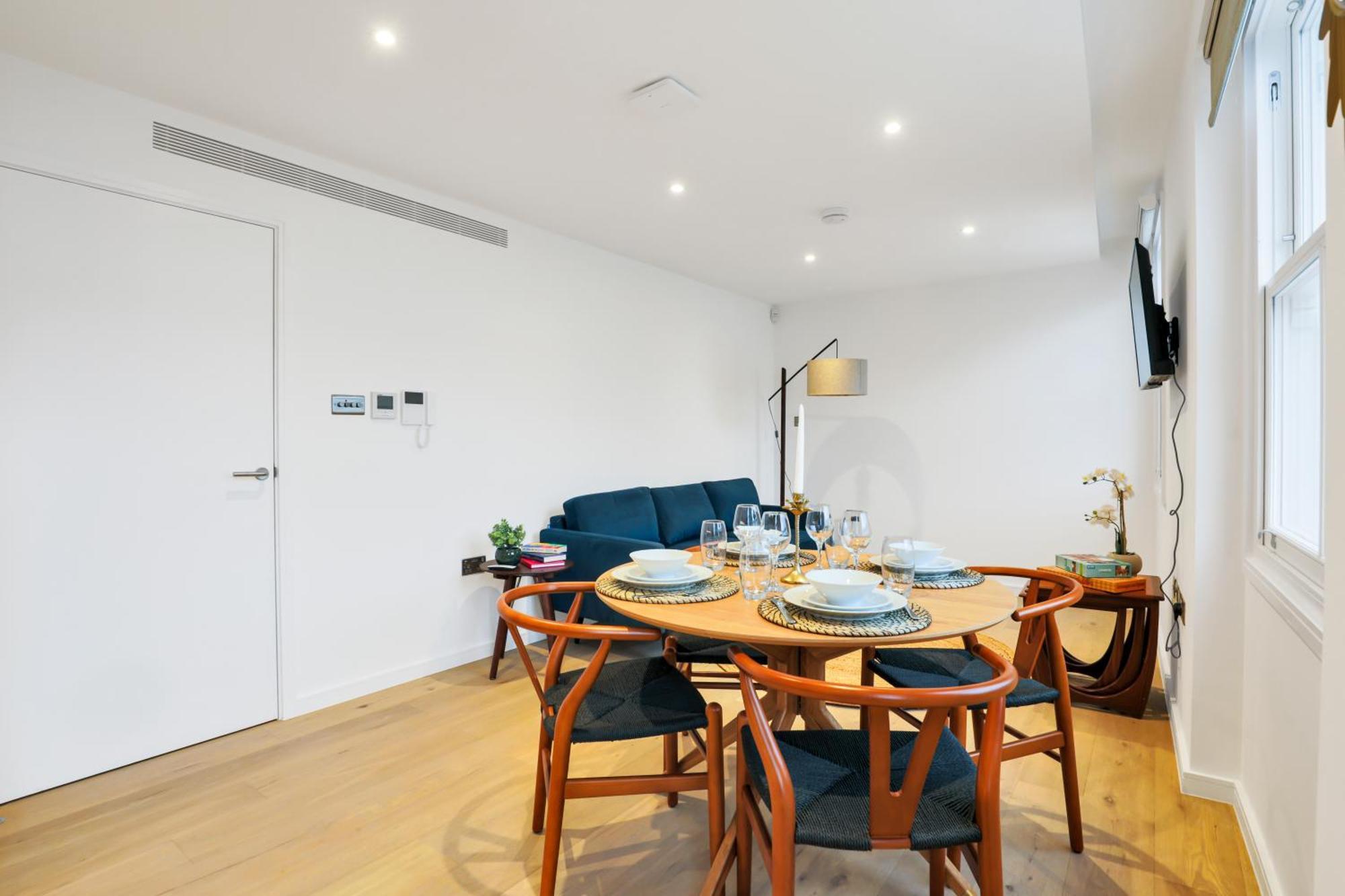 Appartement New In Kensington -2 Bedrooms 2 Baths *