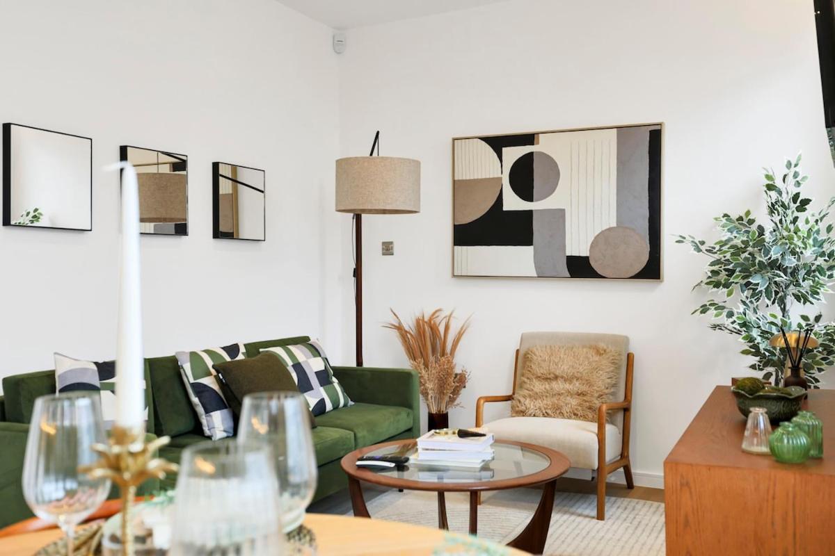 Appartement New In Kensington -2 Bedrooms 2 Baths