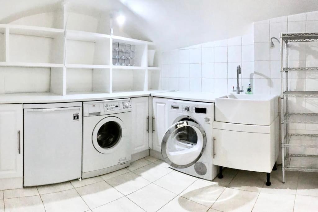 Stunning 4 Bed Flat Near Notting Hill And Hyde Park * Londres