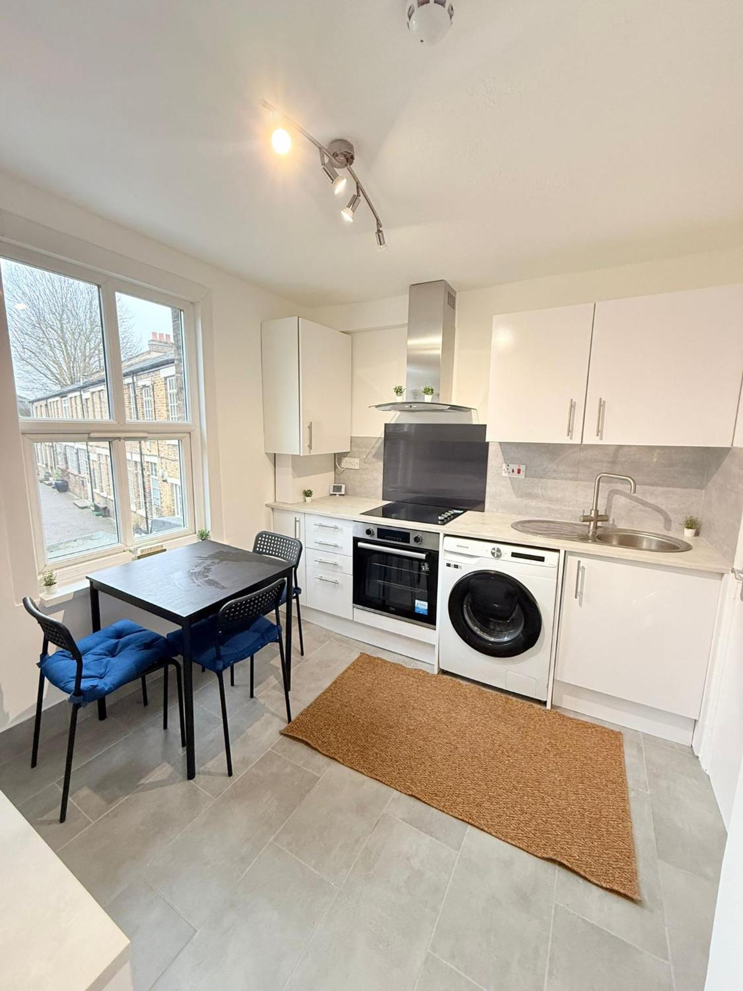 Finsbury Park Guest house *
