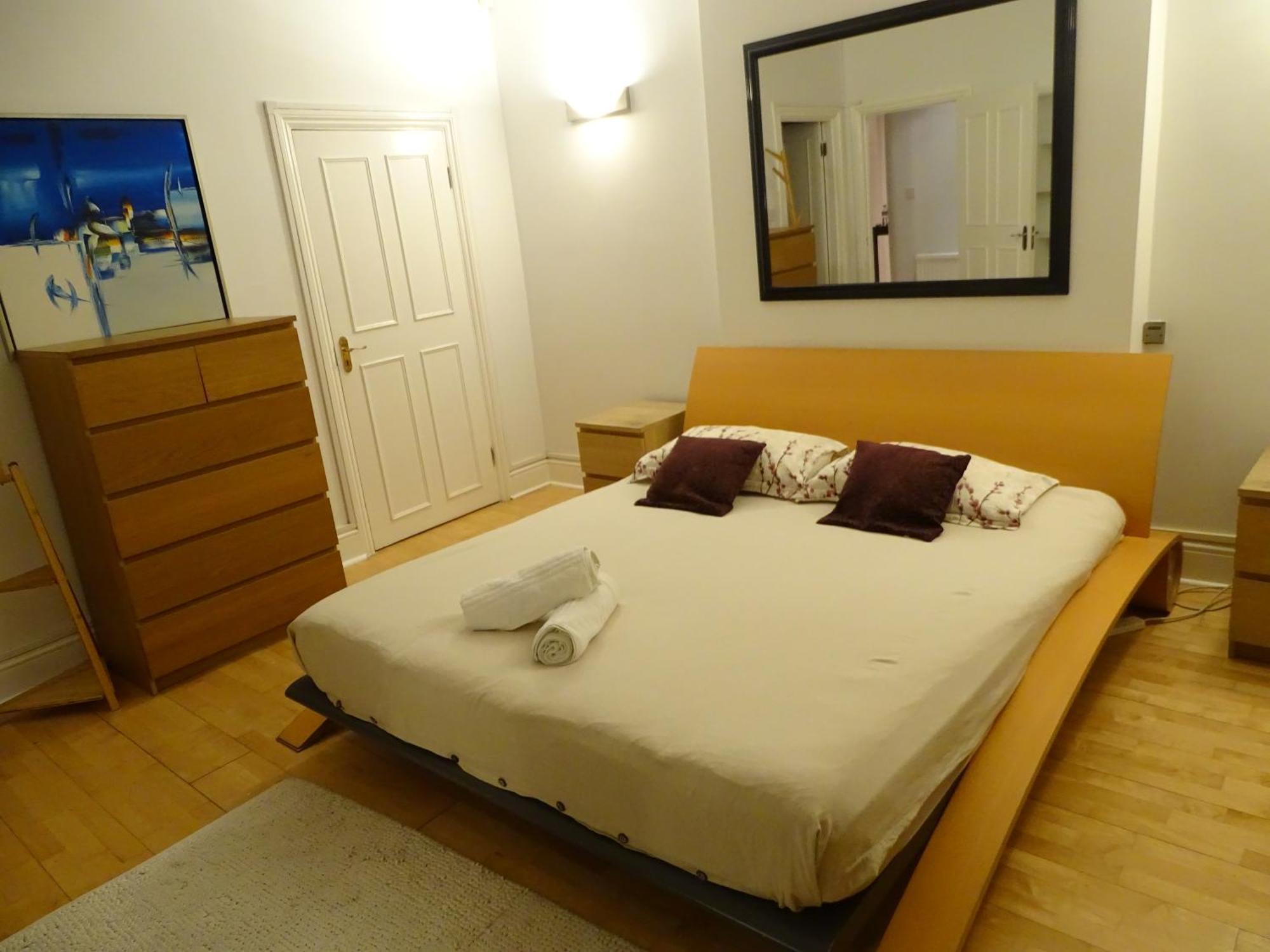 Large En-suite Hyde Park Séjour chez l'habitant Londres