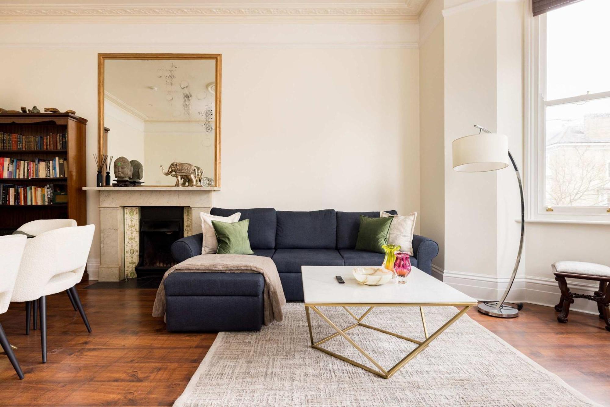 Light-filled 2-bedroom Chelsea Appartement