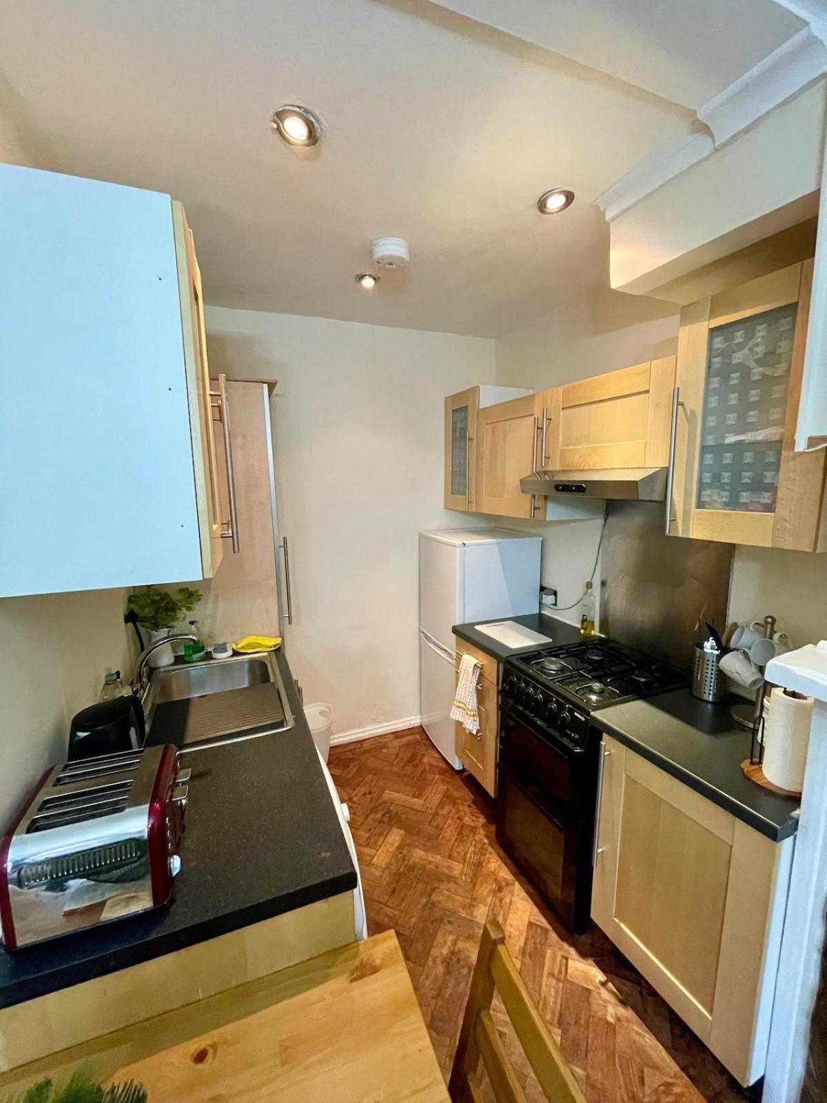 Cozy 1 Bed Flat In Londres