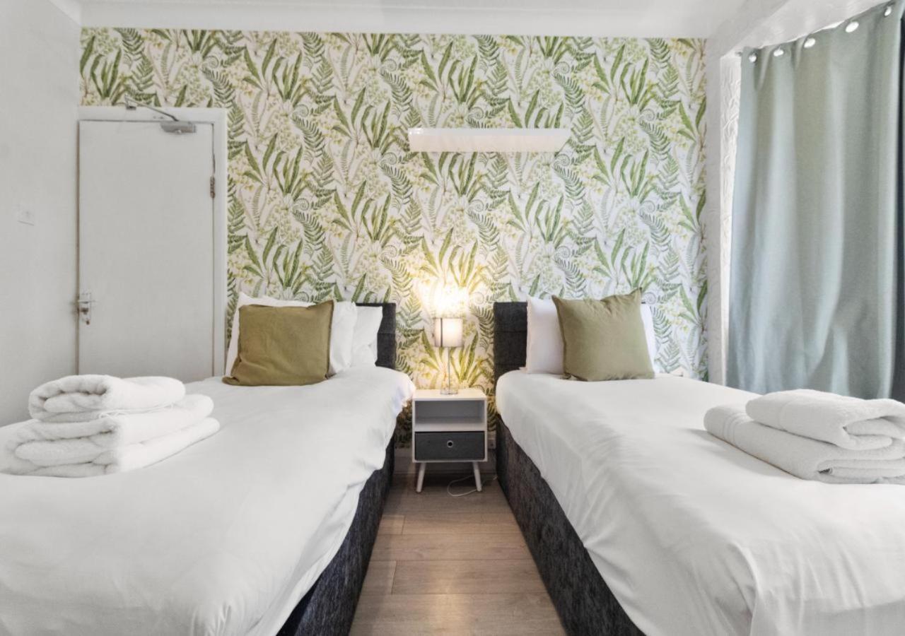 Comfortable & Convenient Spacious Private In Downshill Way Londres