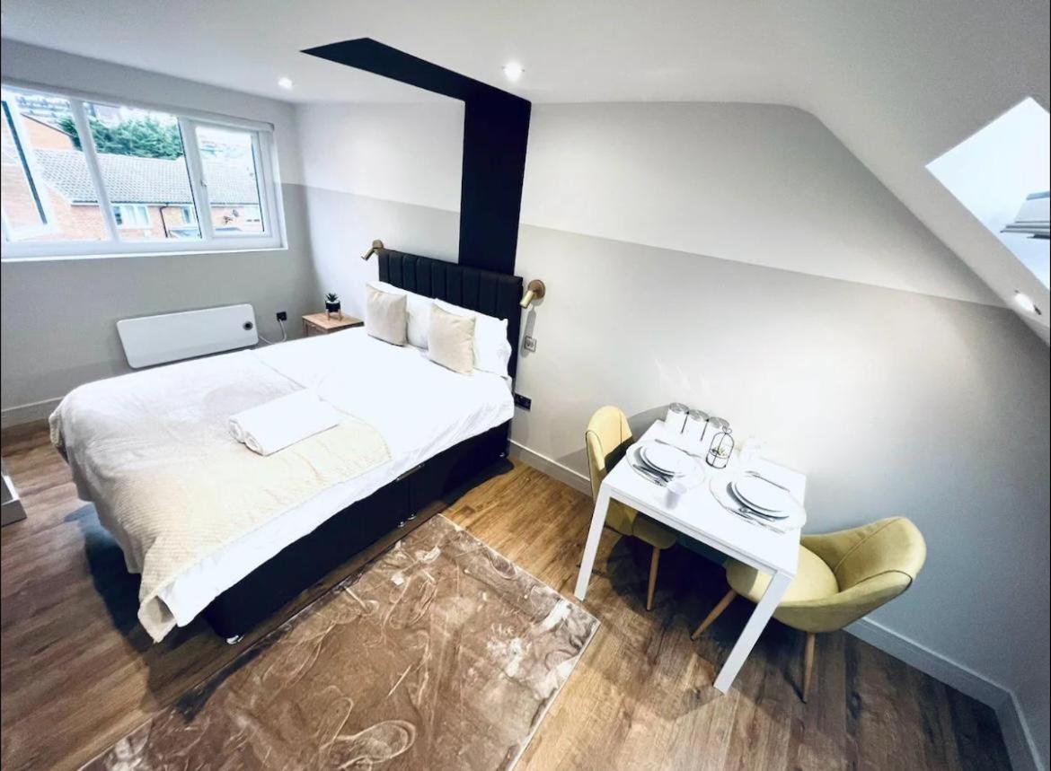South Charming Ensuite Look Like Designer Apartahotel