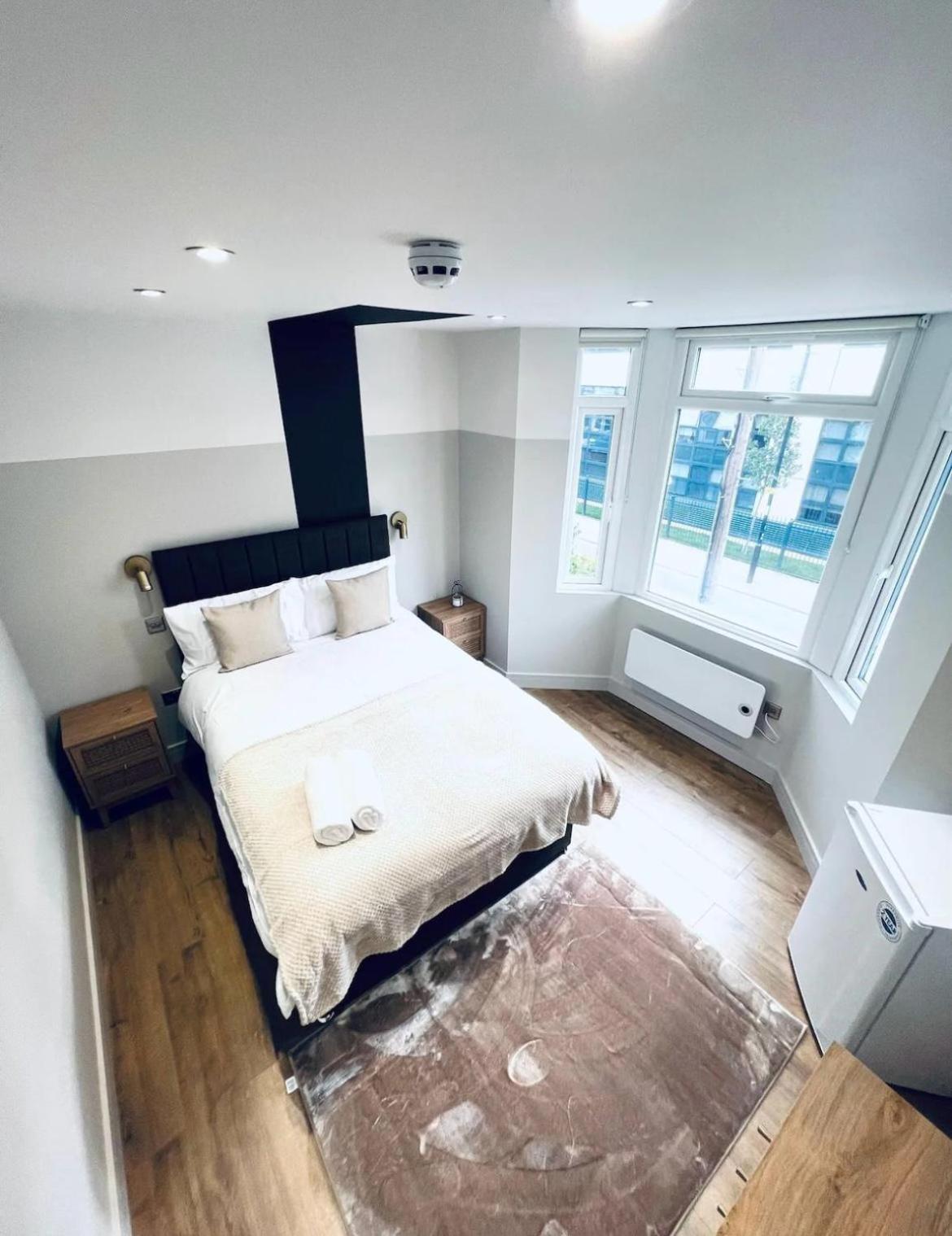 South Charming Ensuite Look Like Designer * Londres