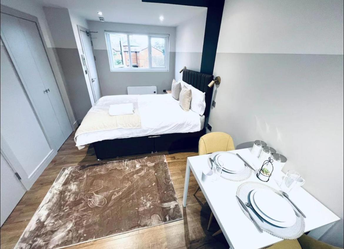South Charming Ensuite Look Like Designer Apartahotel Londres