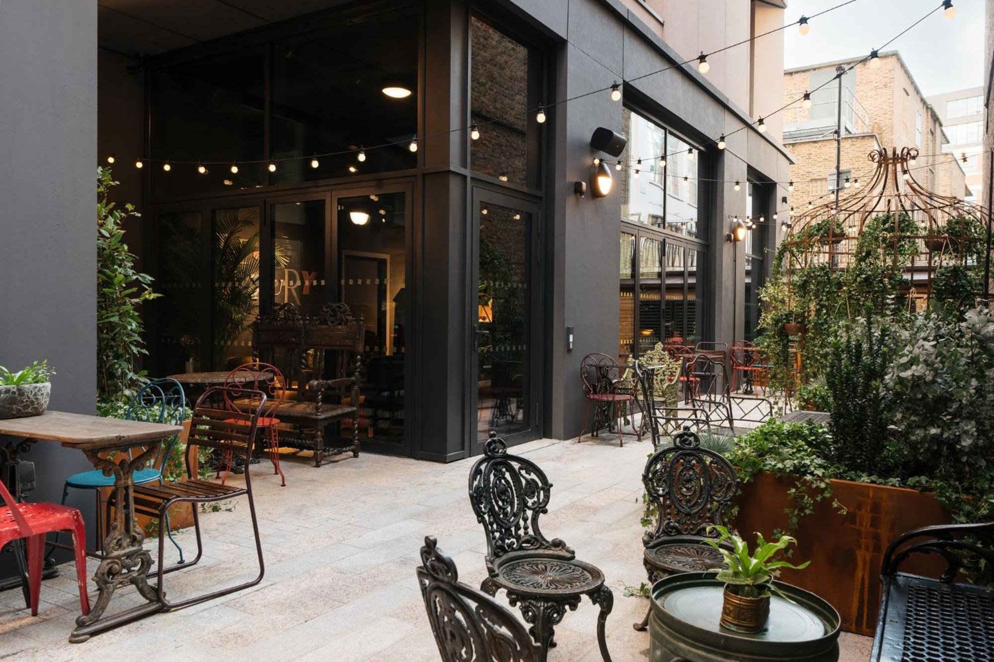 Ruby Stella * Londres