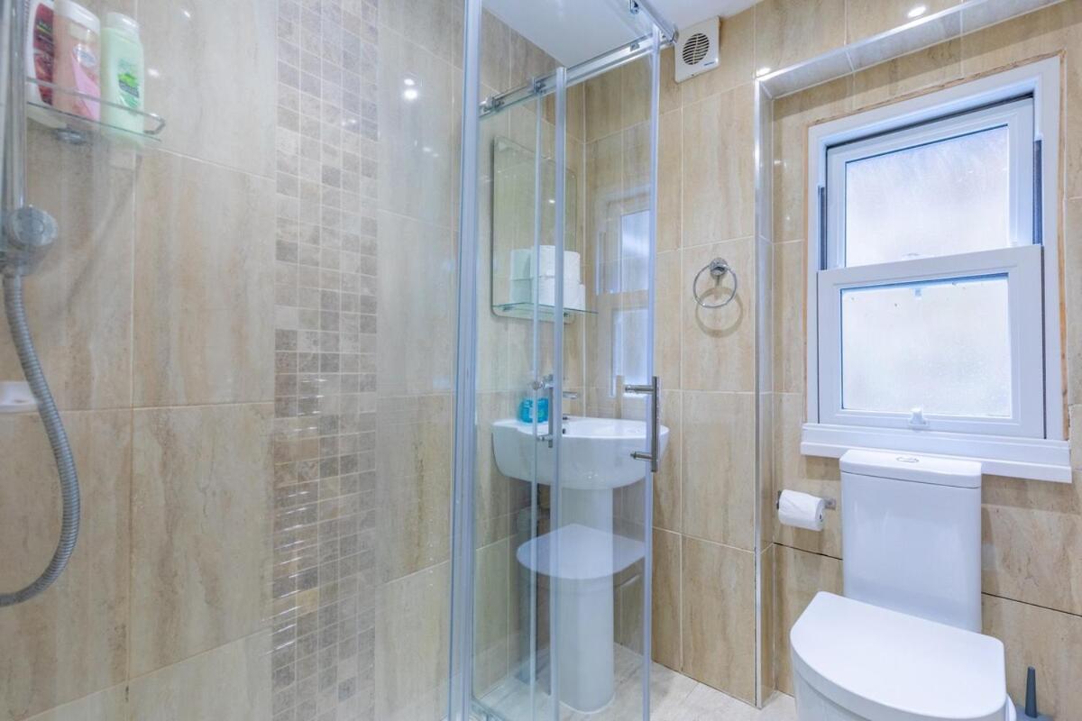 Apartamento Spacious 1bd Flat 10 Mins From Battersea Park!