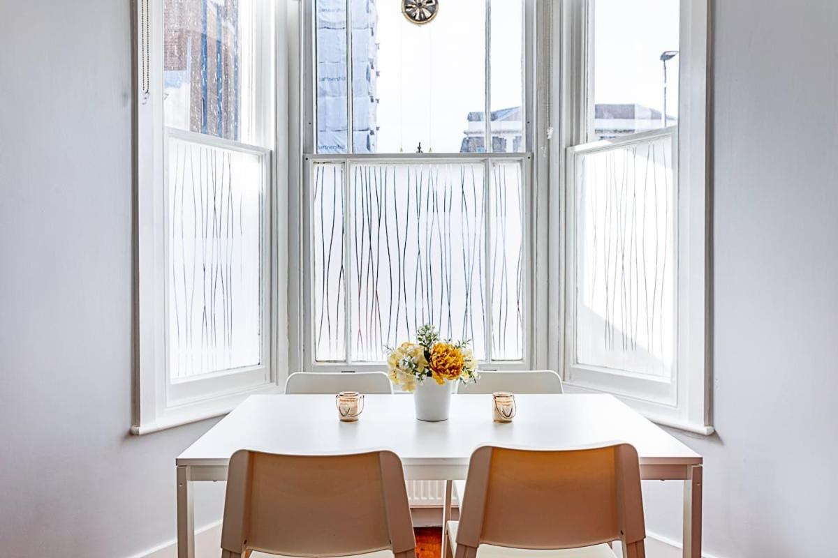 Refurbished Stjohns Hill Appartement Londres