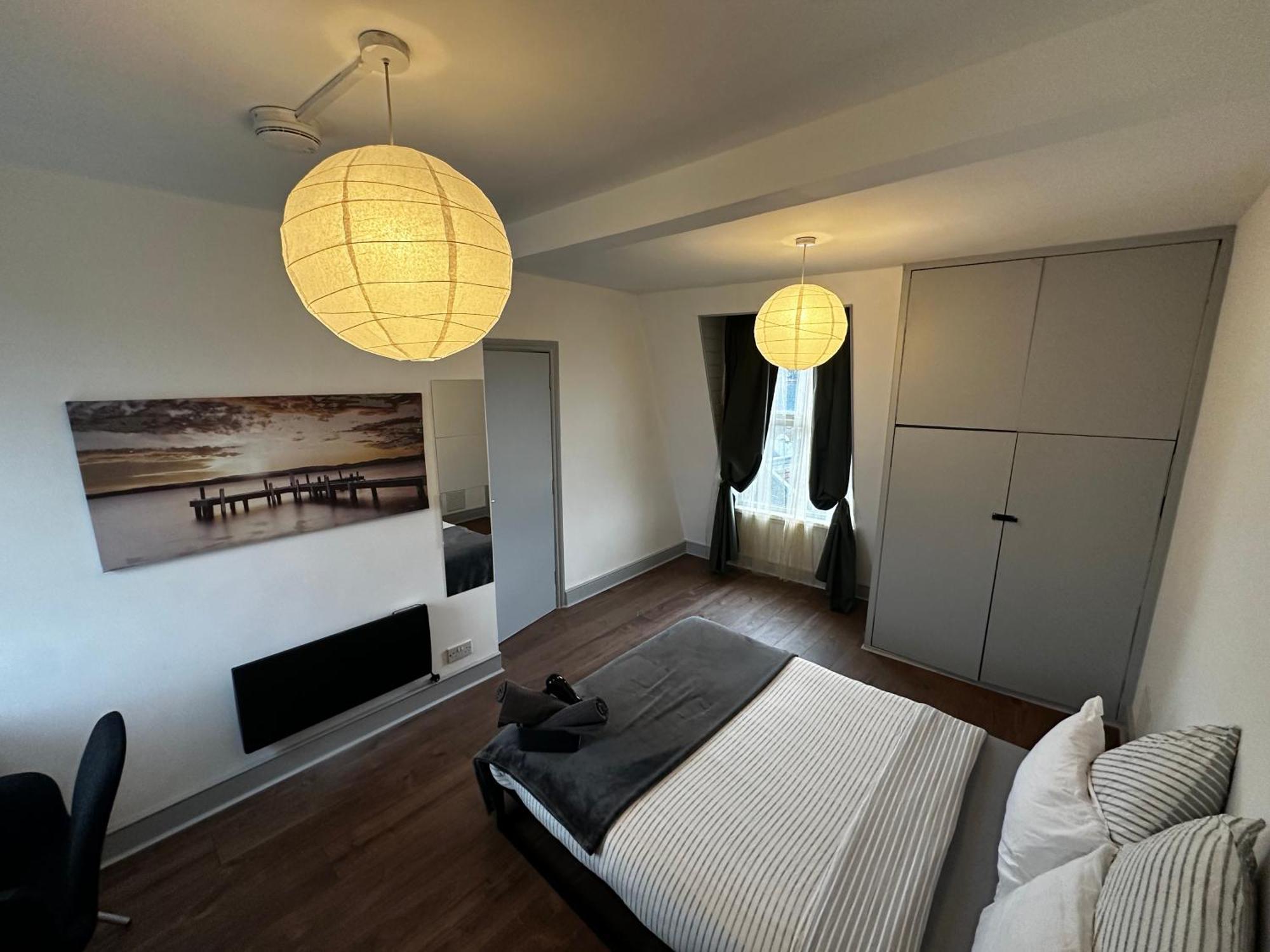 Mileend 4 Large Master Bedroom Privatunterkunft *