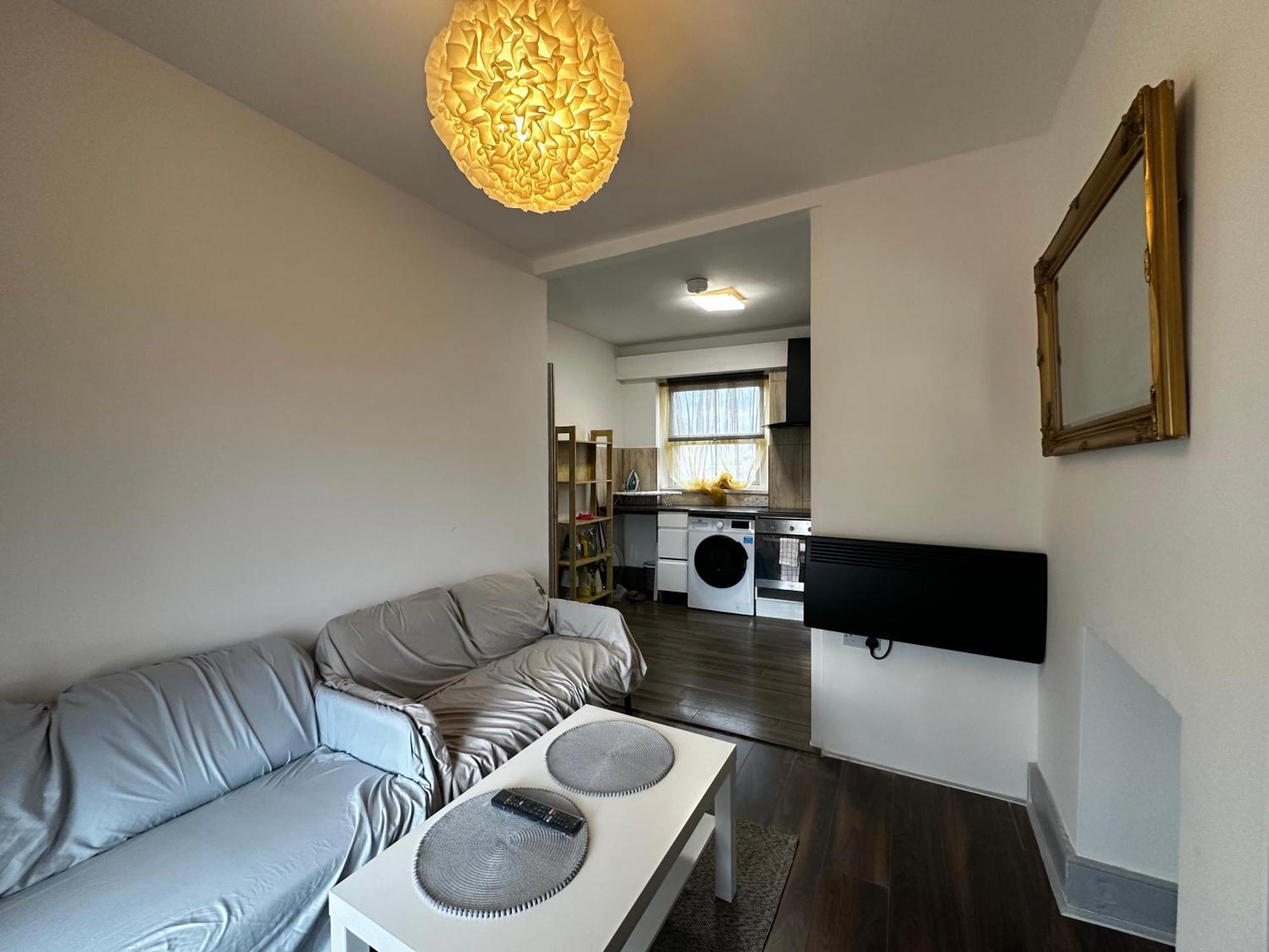Mileend 4 Large Master Bedroom Privatunterkunft