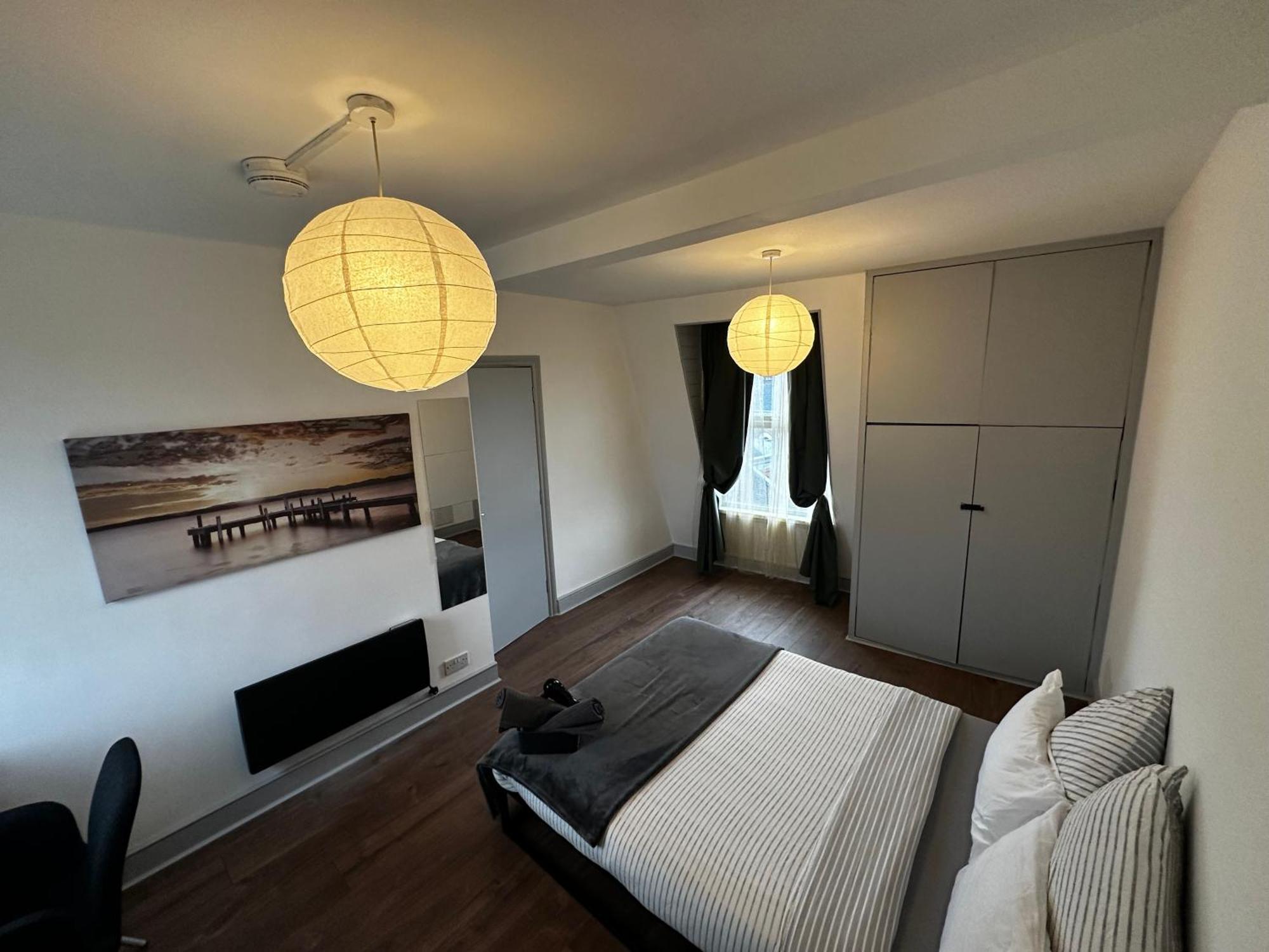 Mileend 4 Large Master Bedroom Privatunterkunft *