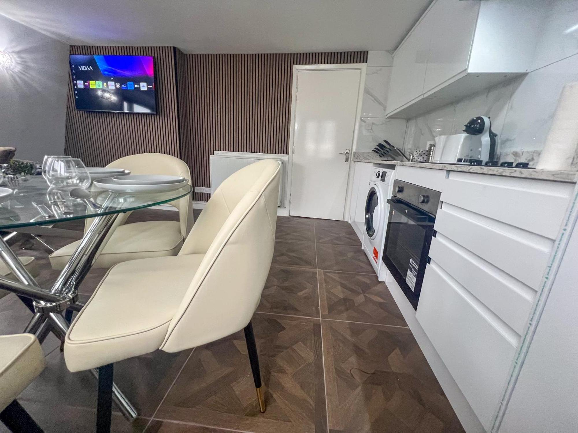 Stylish 2 Bedroom In The Heart Of Soho Gs5 Appartement Londres