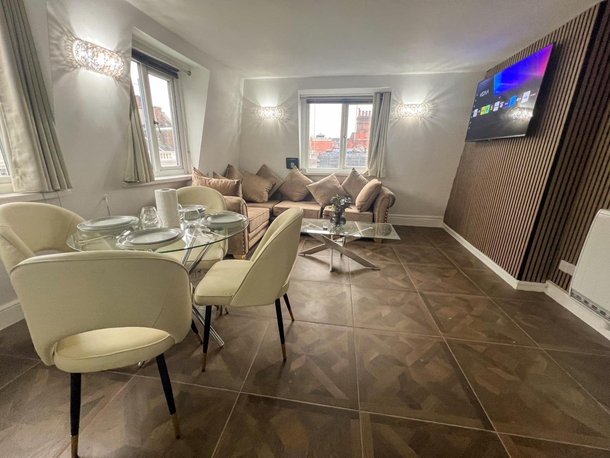 Stylish 2 Bedroom In The Heart Of Soho Gs5 Londres