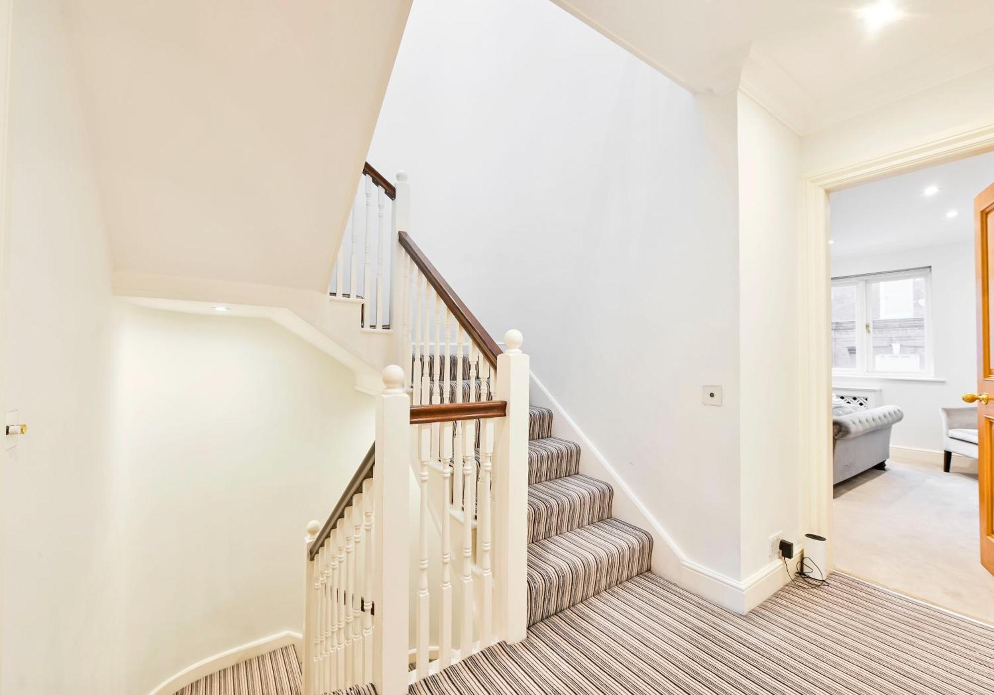 Hébergement de vacances Exclusive Knightsbridge Townhouse With Parking Londres