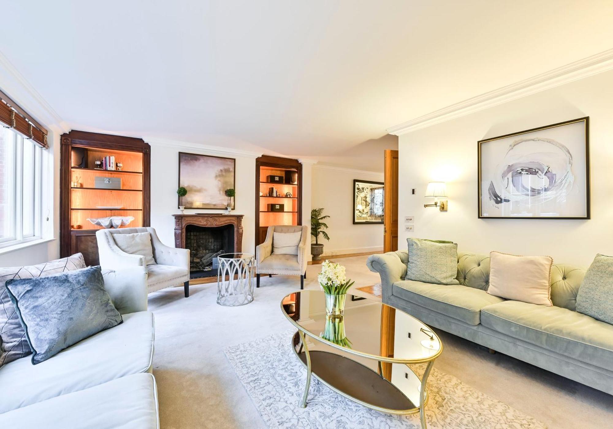 Exclusive Knightsbridge Townhouse With Parking Hébergement de vacances *