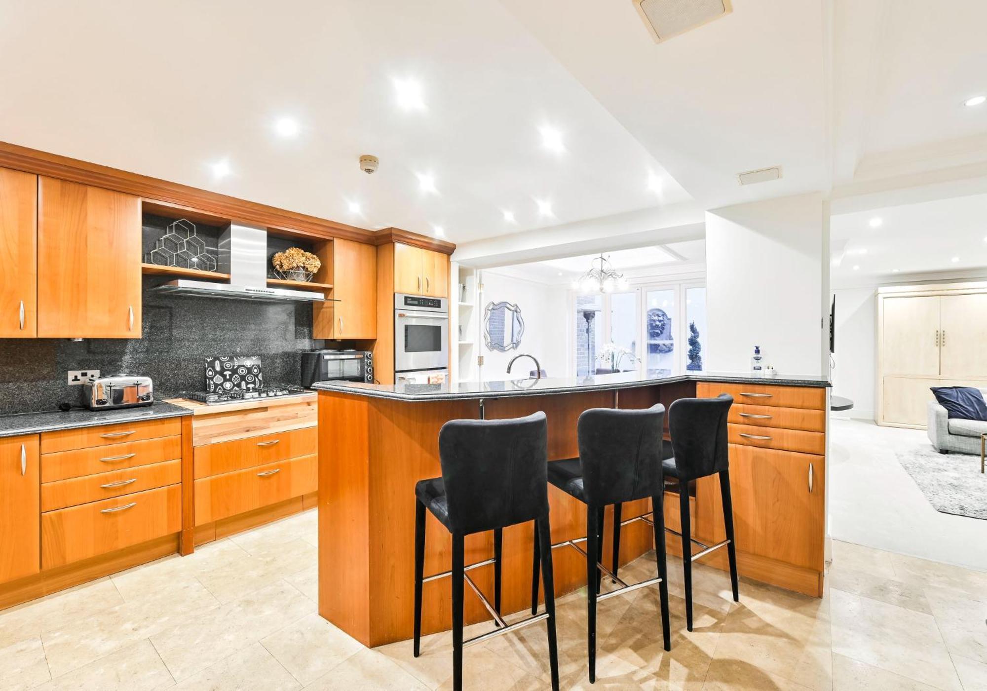 Hébergement de vacances Exclusive Knightsbridge Townhouse With Parking *