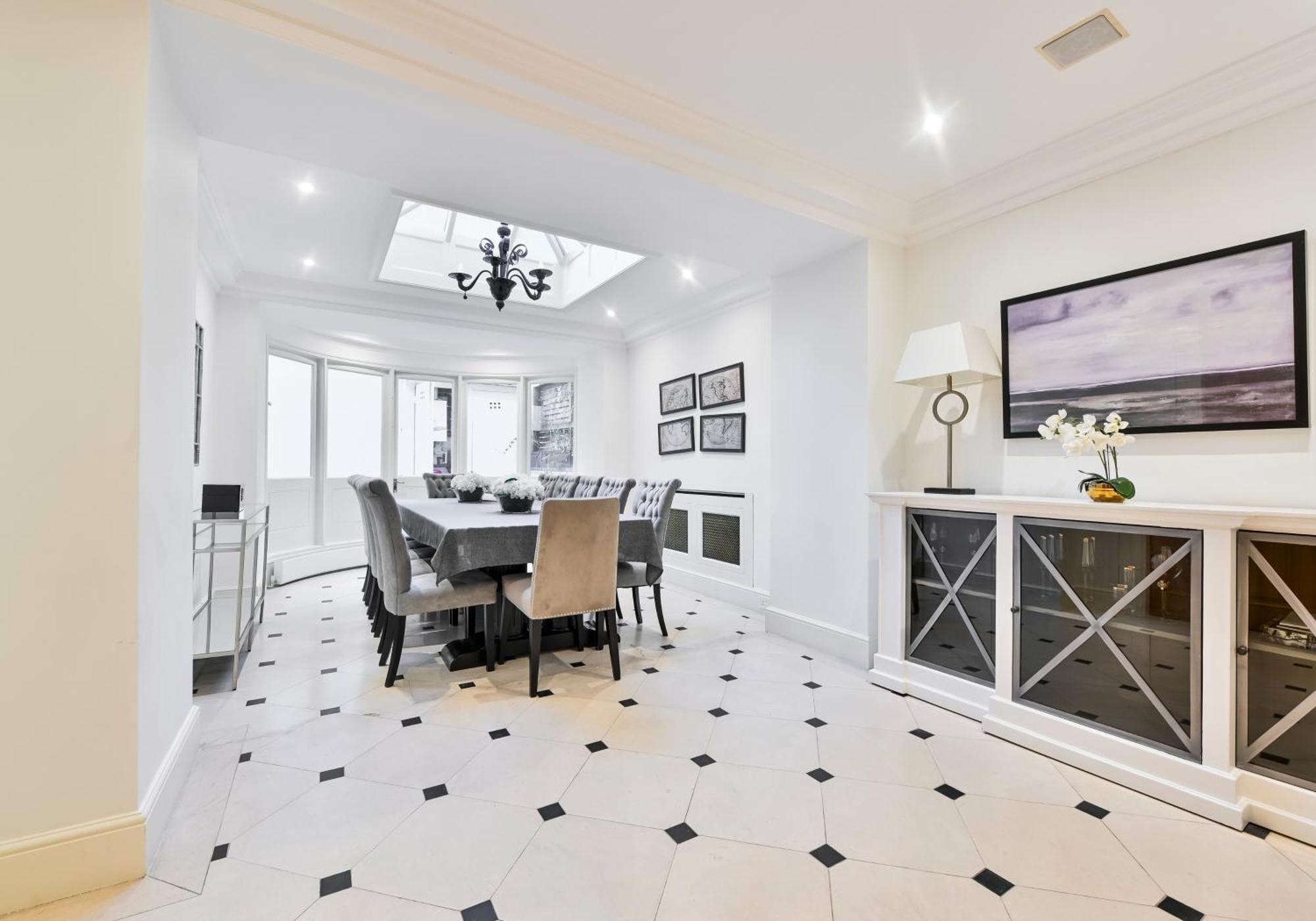 Hébergement de vacances Exclusive Knightsbridge Townhouse With Parking