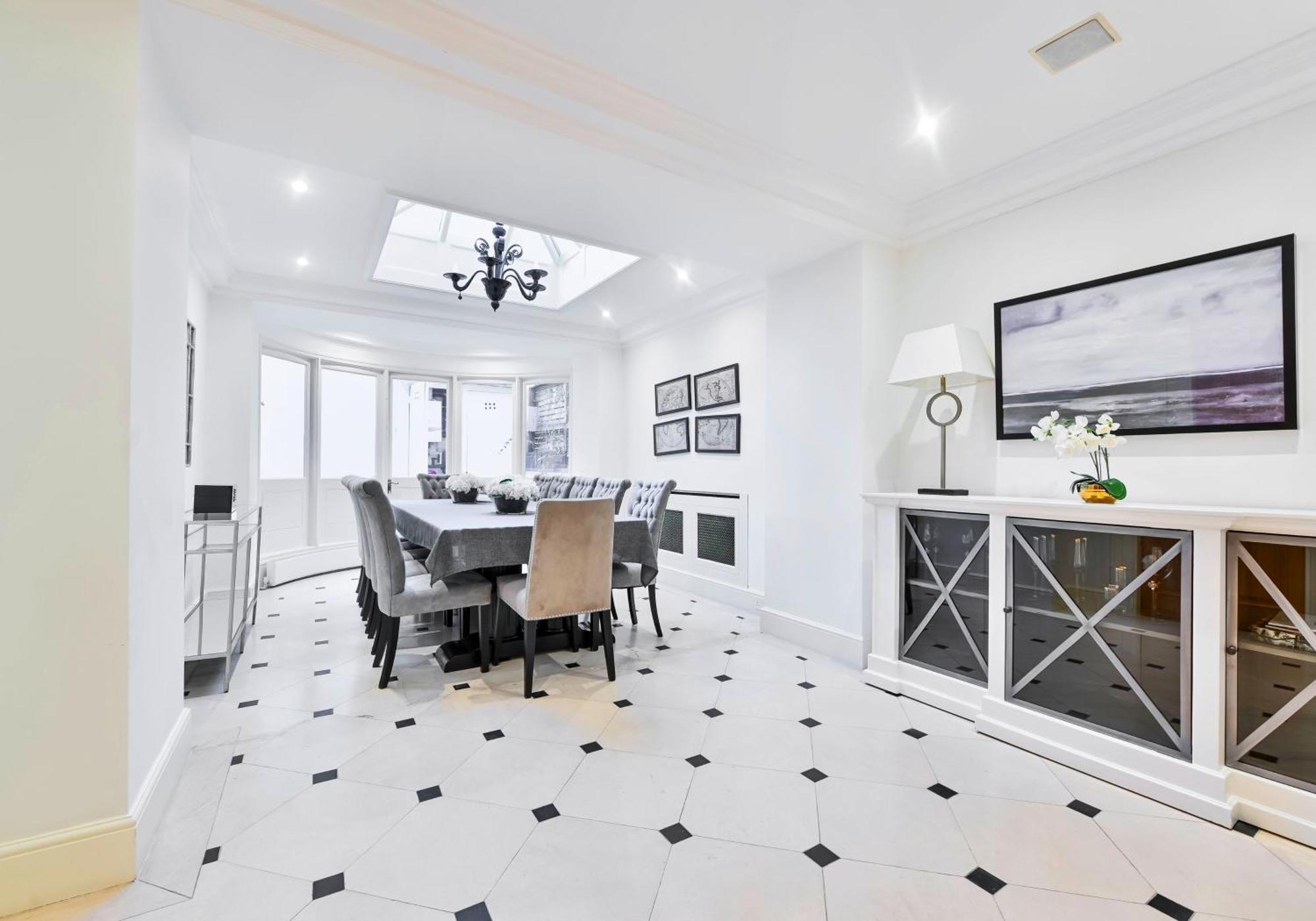 Exclusive Knightsbridge Townhouse With Parking Hébergement de vacances