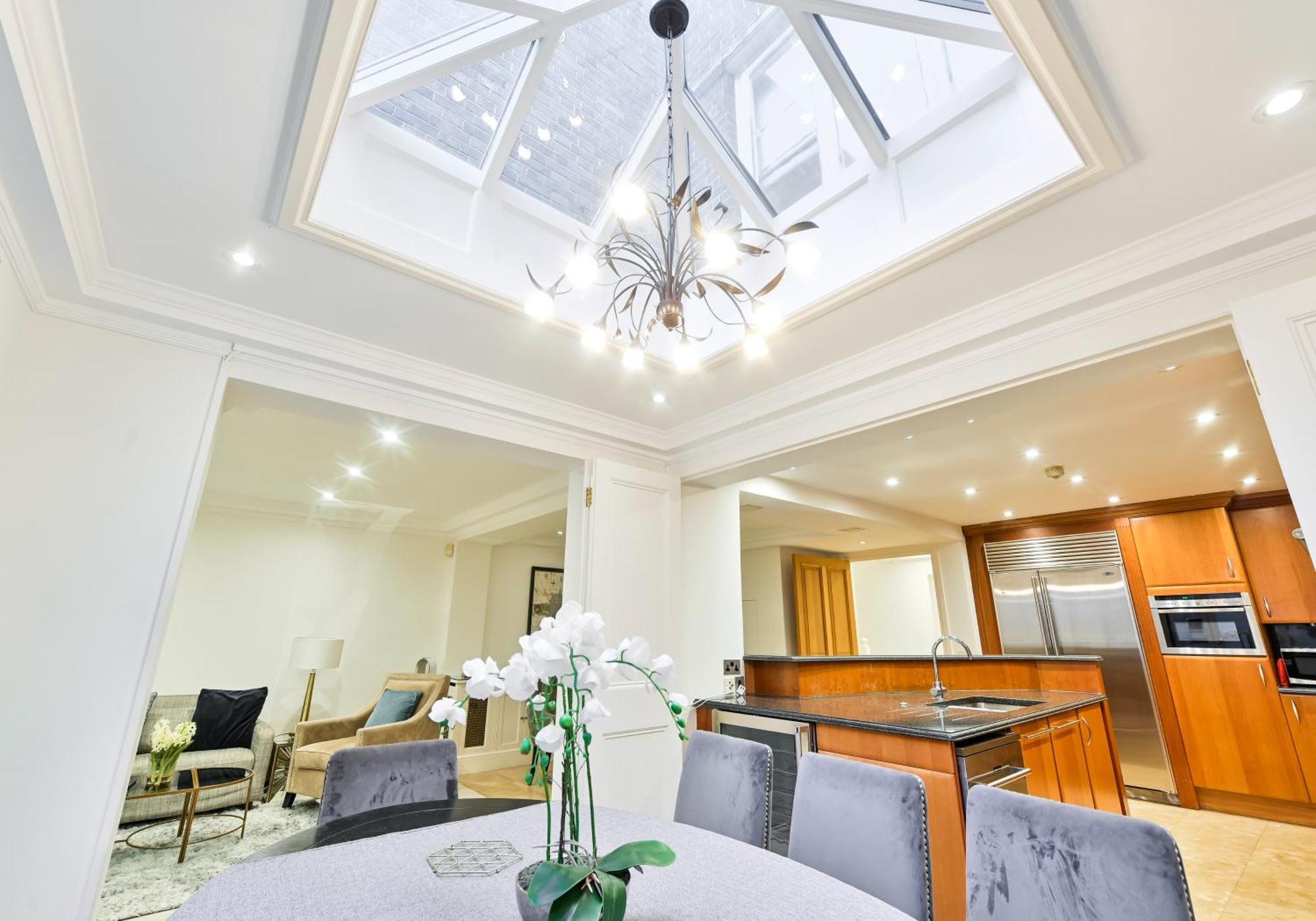 Hébergement de vacances Exclusive Knightsbridge Townhouse With Parking *