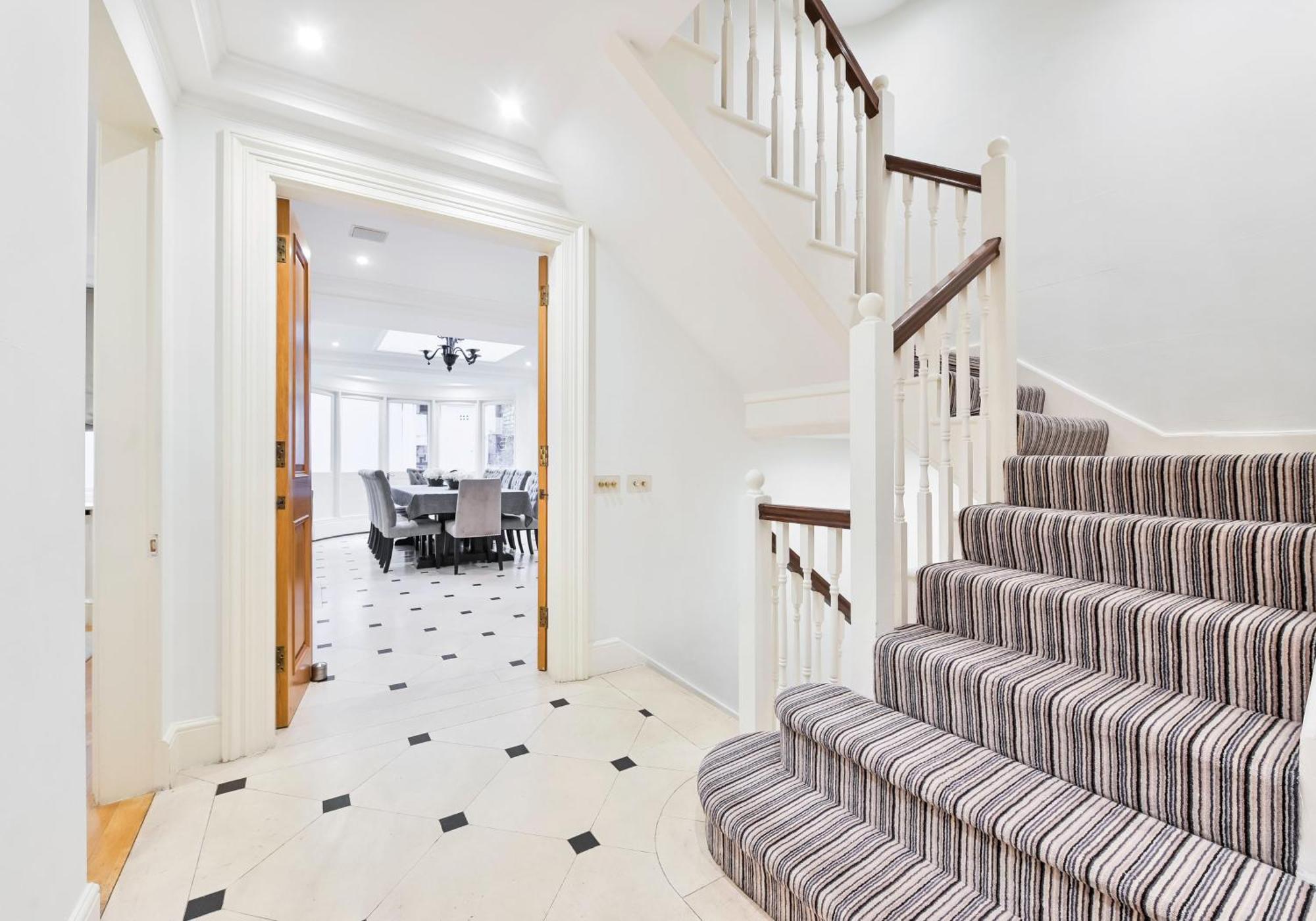 Exclusive Knightsbridge Townhouse With Parking Hébergement de vacances Londres