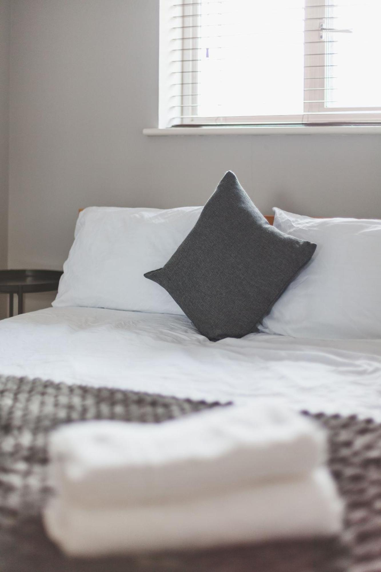 Relax And Unwind, King Beds Near Camden Town Londres