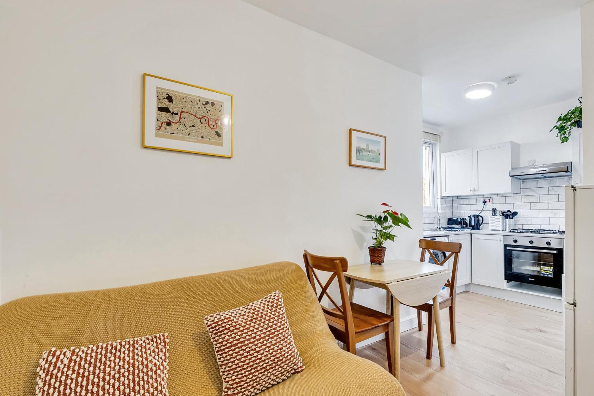 Appartement Serviced Great For Contractors 2 Mins From Train Station And Near Tottenham Stadium