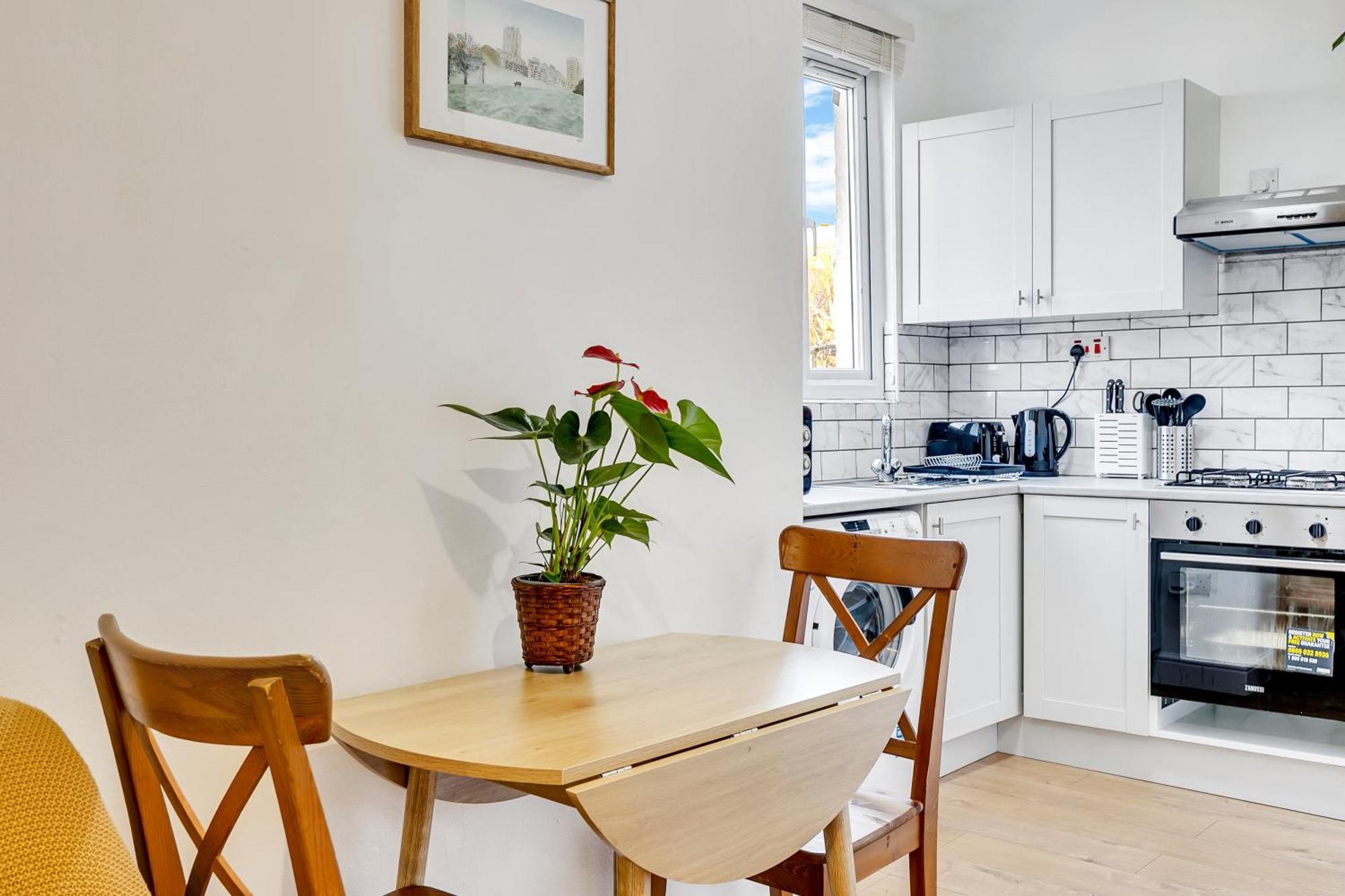 Appartement Serviced Great For Contractors 2 Mins From Train Station And Near Tottenham Stadium