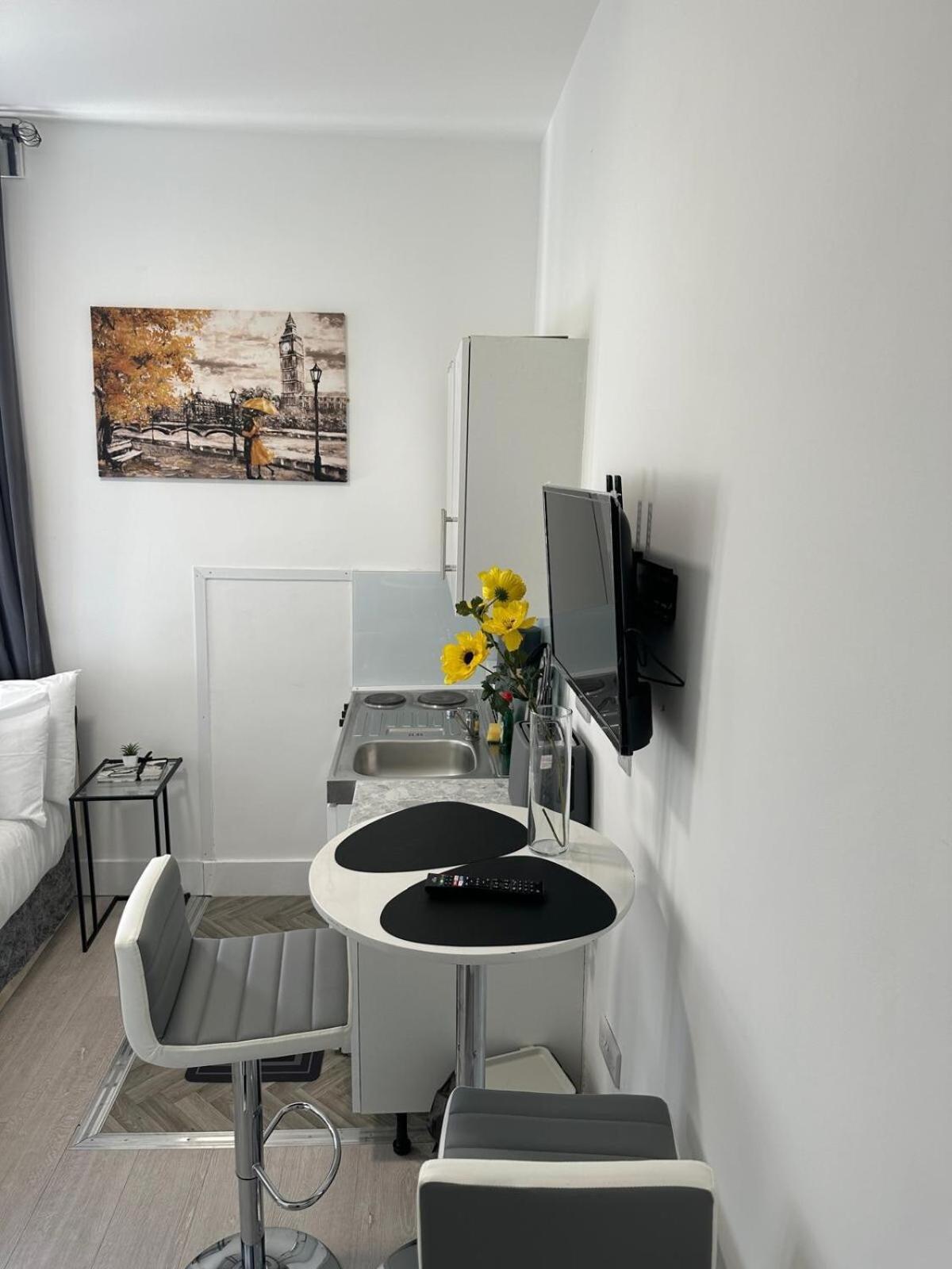 Compact And Bright Flat West 3a * Londen