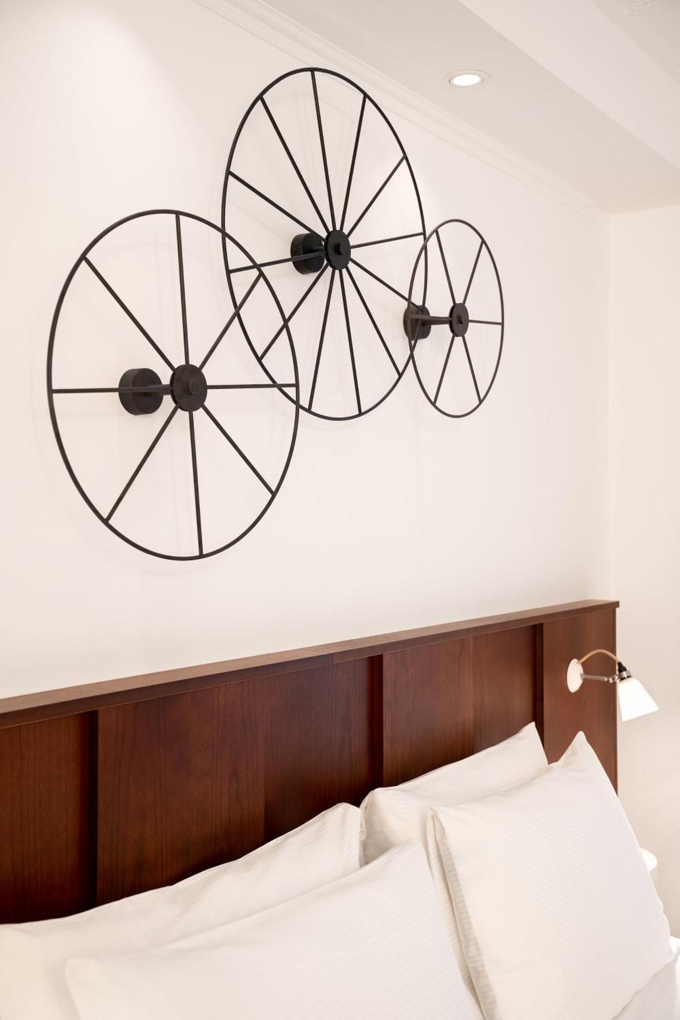 Ruby Lucy Hotel