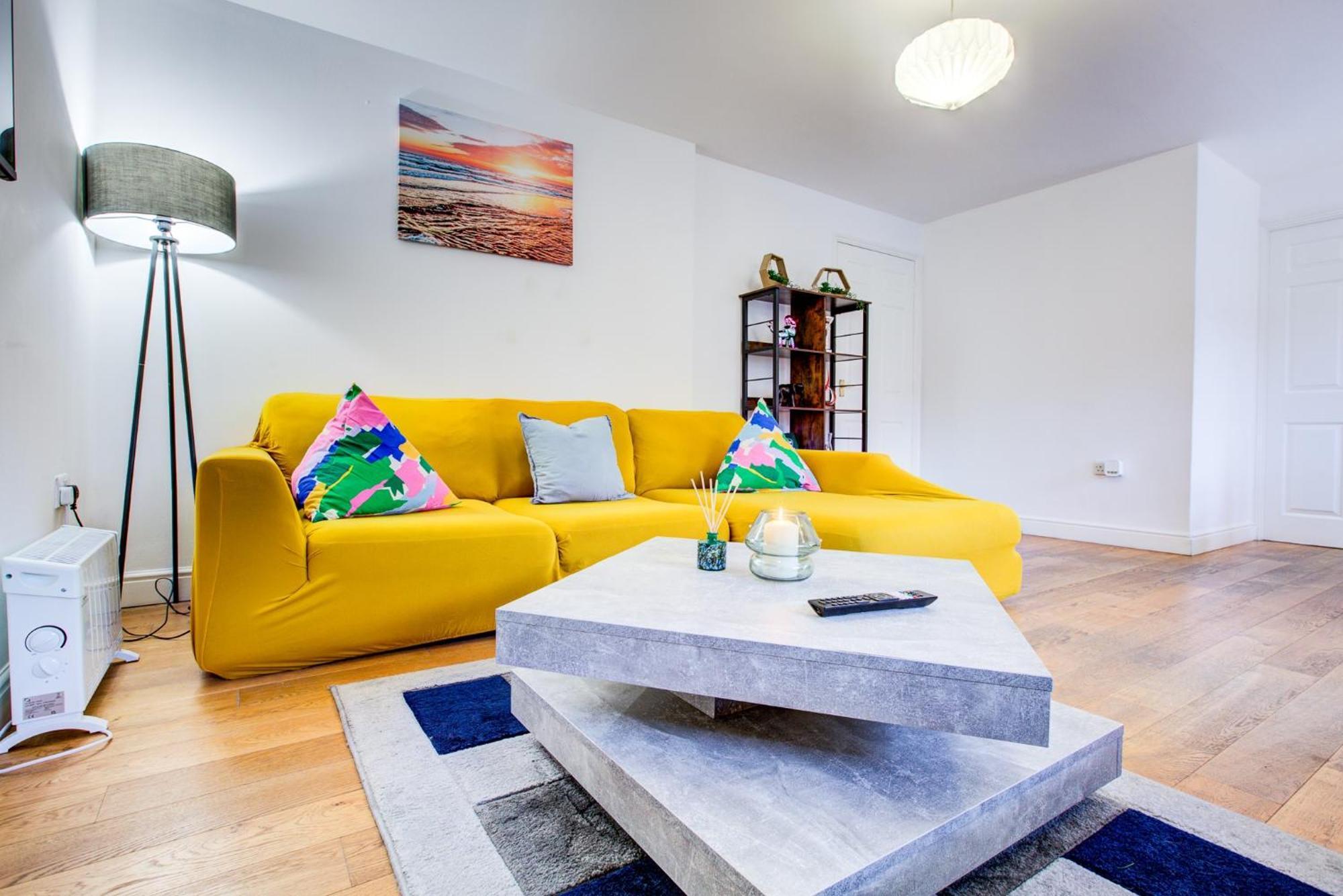 Spacious 2-bed Family With Pets Welcome Appartement