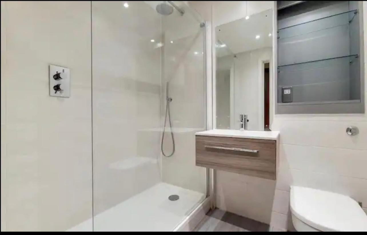 Luxury Riverside Appartement *