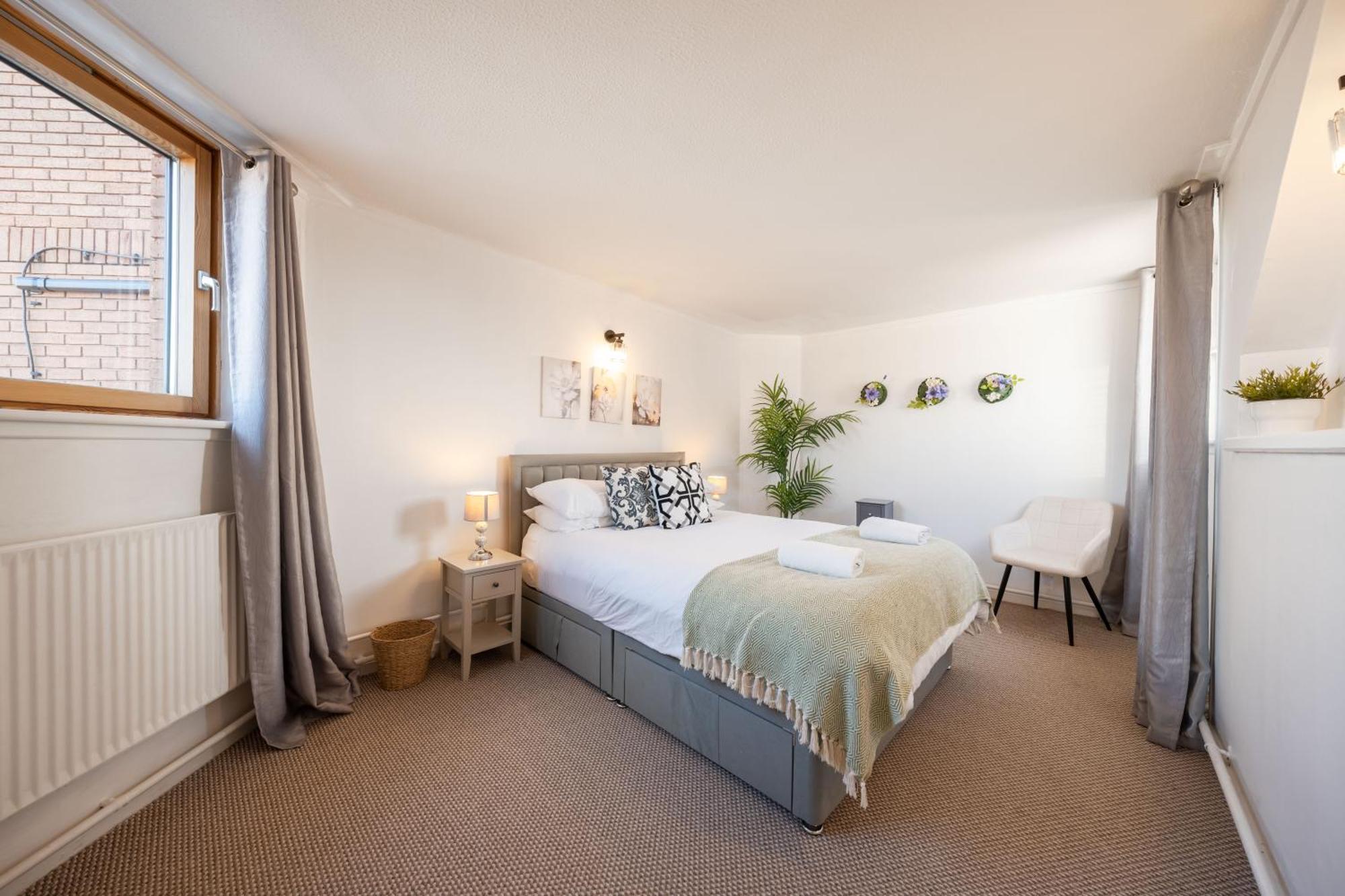 3 Bed Luxury In Chelsea, 2 King Size Bed, 1 Double Bed, Ideal For Families Apartamento *