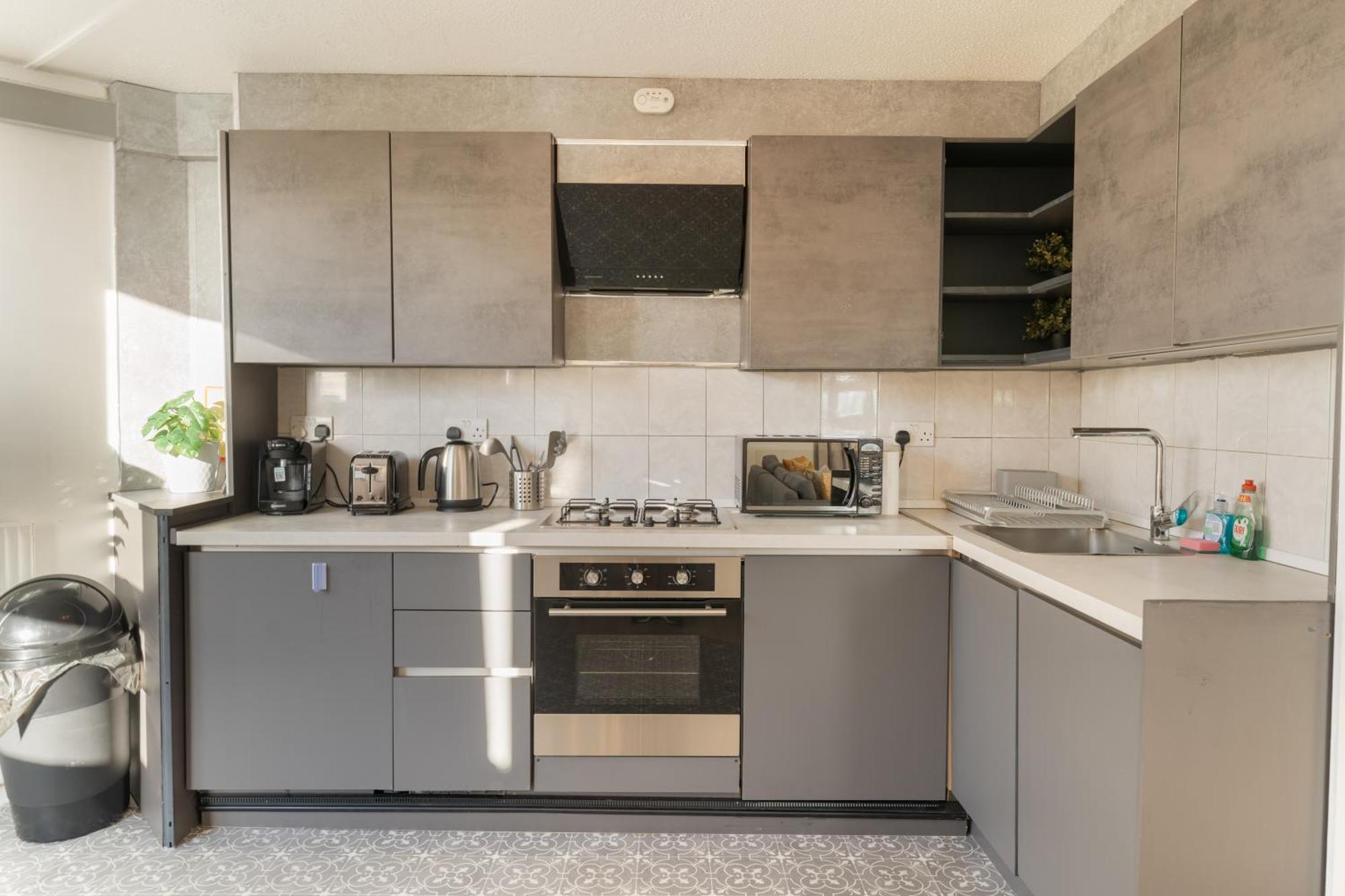 3 Bed Luxury In Chelsea, 2 King Size Bed, 1 Double Bed, Ideal For Families Londres