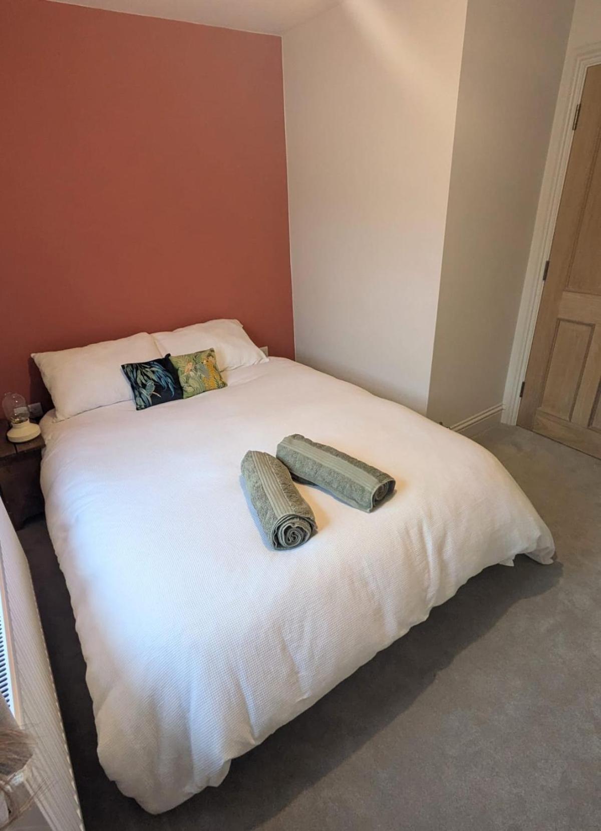 Newly Refurbed House, Barons Court Hébergement de vacances *