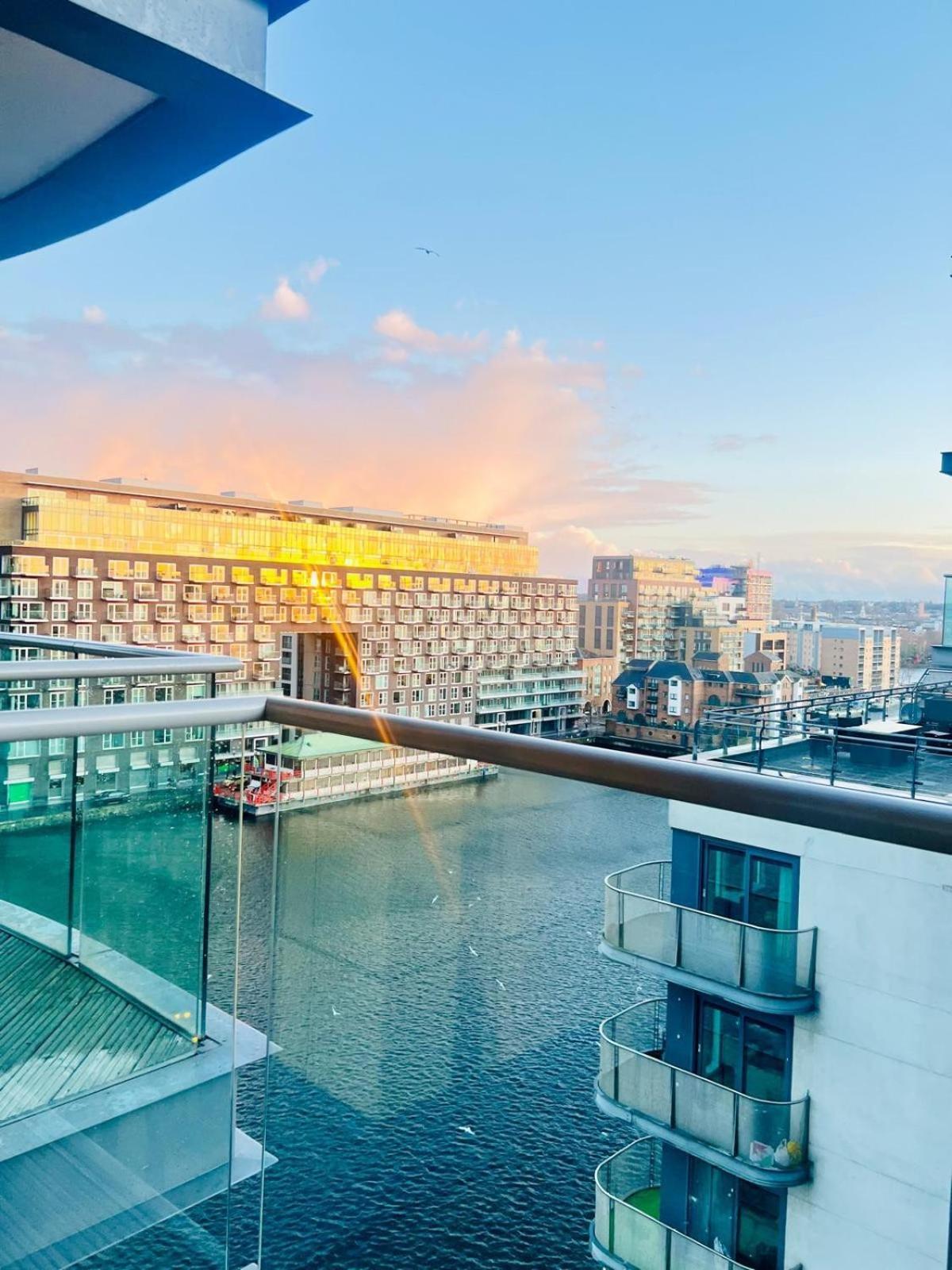 Luxurious With River Views In Canary Wharf Appartement