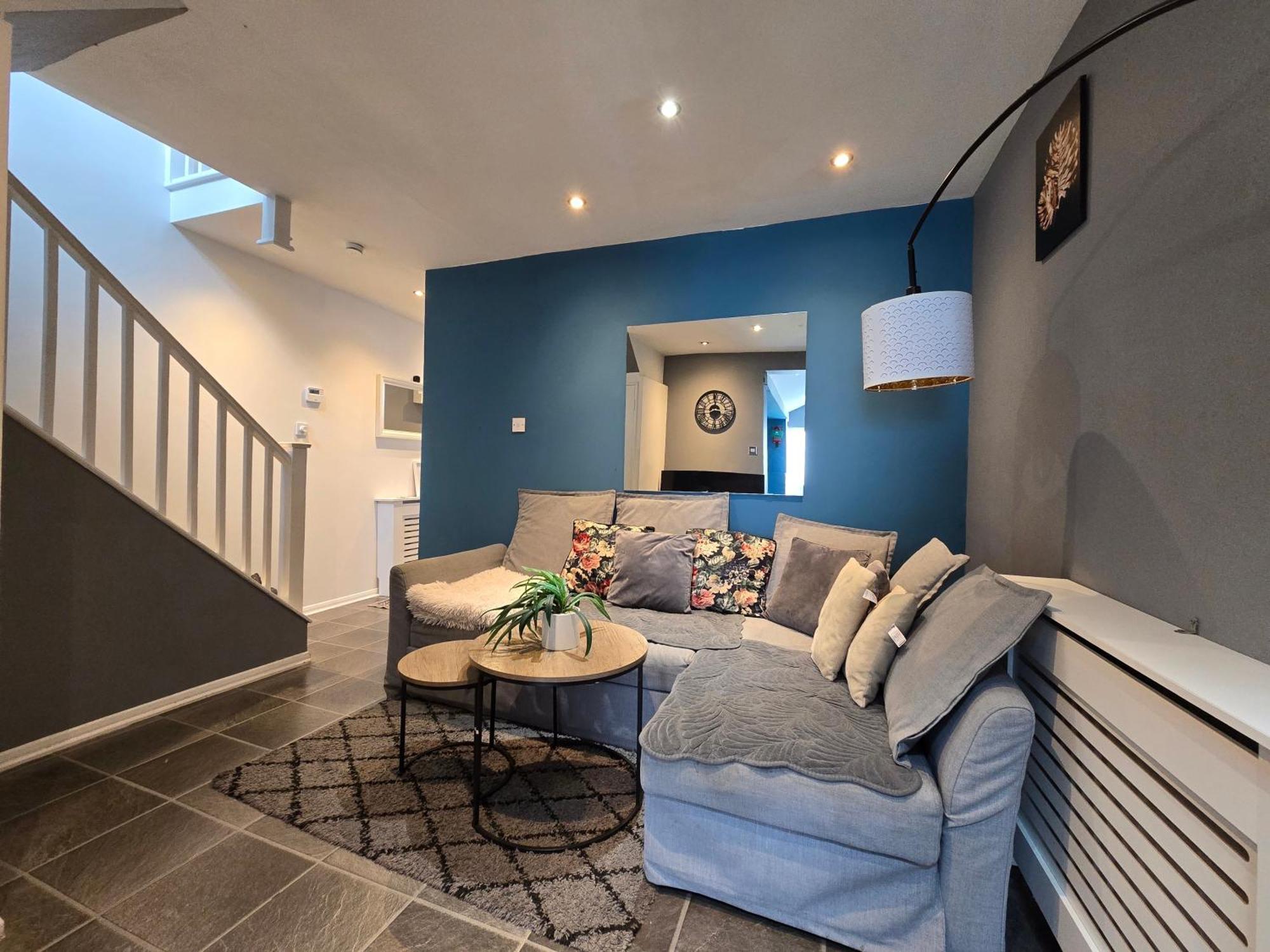 Cozy 4 Bedroom House In The Heart Of Brixton Hébergement de vacances *