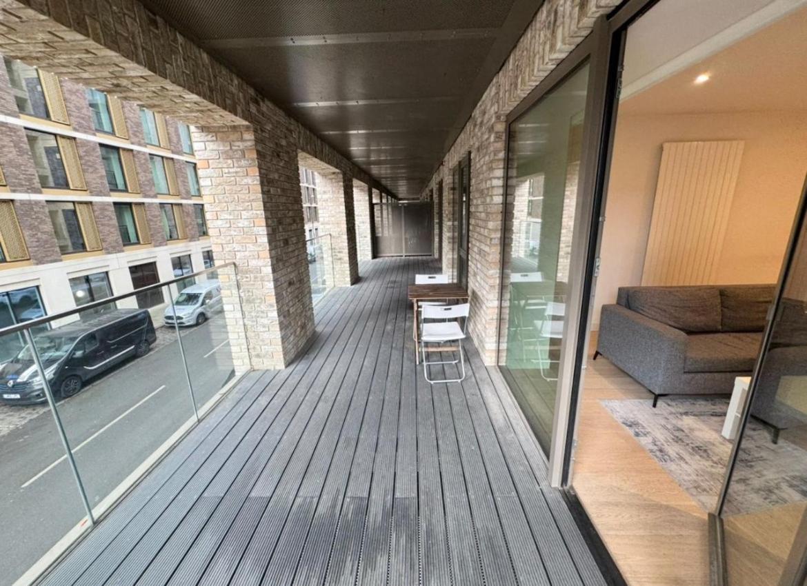Appartement 2 Bed By Excel Londen