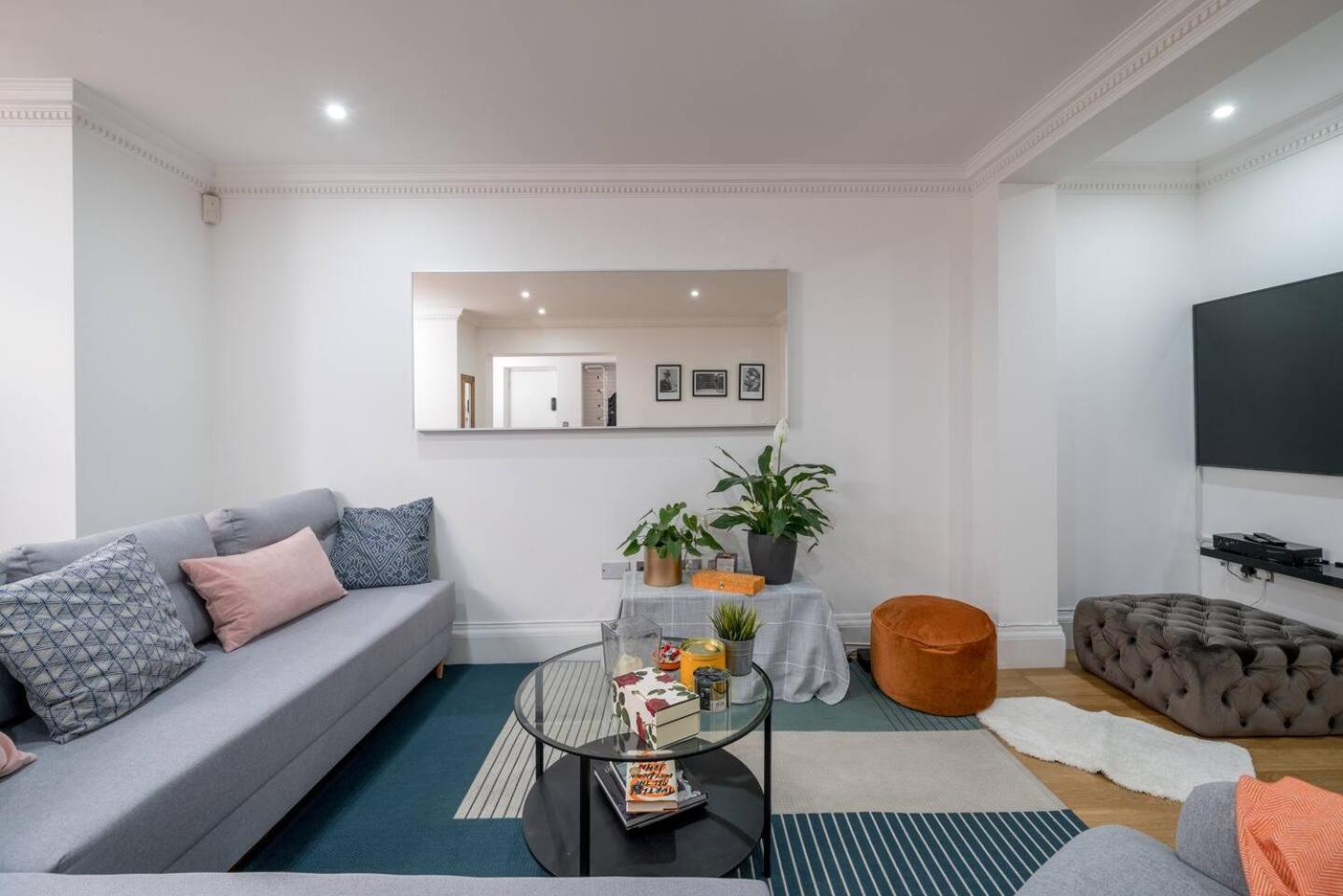 Apartment Niru Experience Luxury Boutique Garden 2bd 2ba