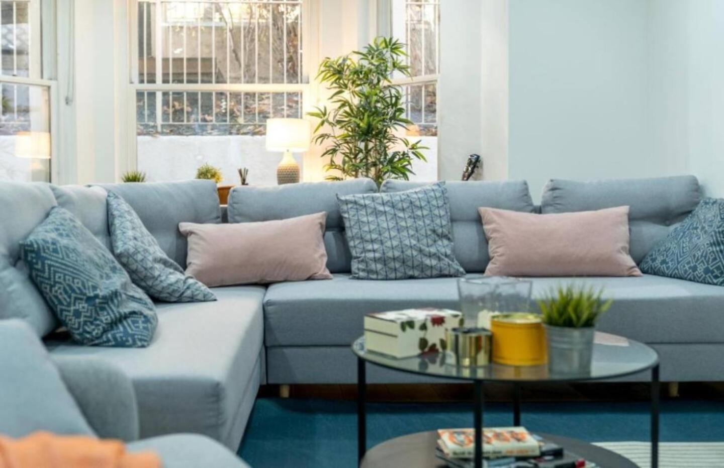 Niru Experience Luxury Boutique Garden 2bd 2ba Apartment London