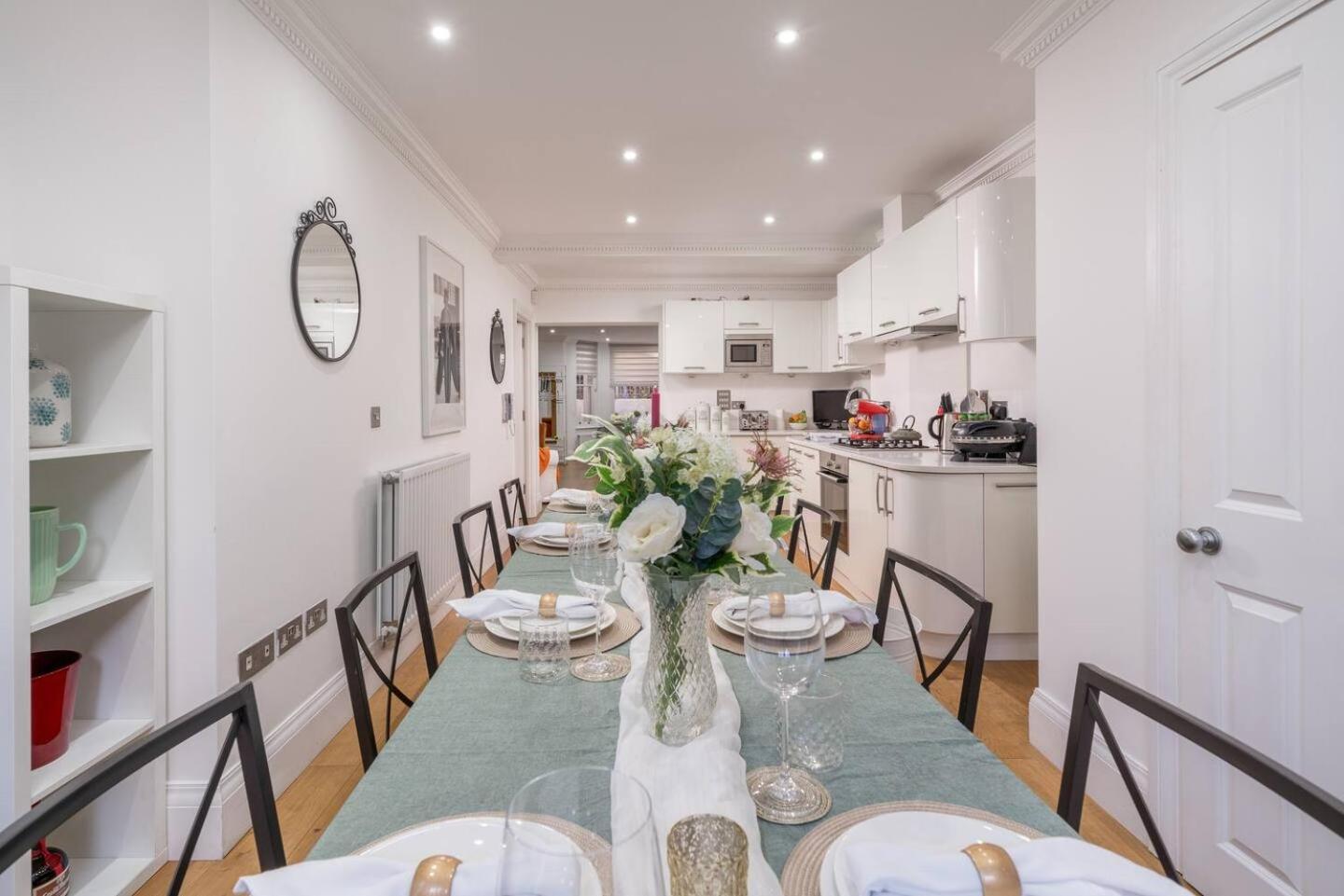 Apartment Niru Experience Luxury Boutique Garden 2bd 2ba