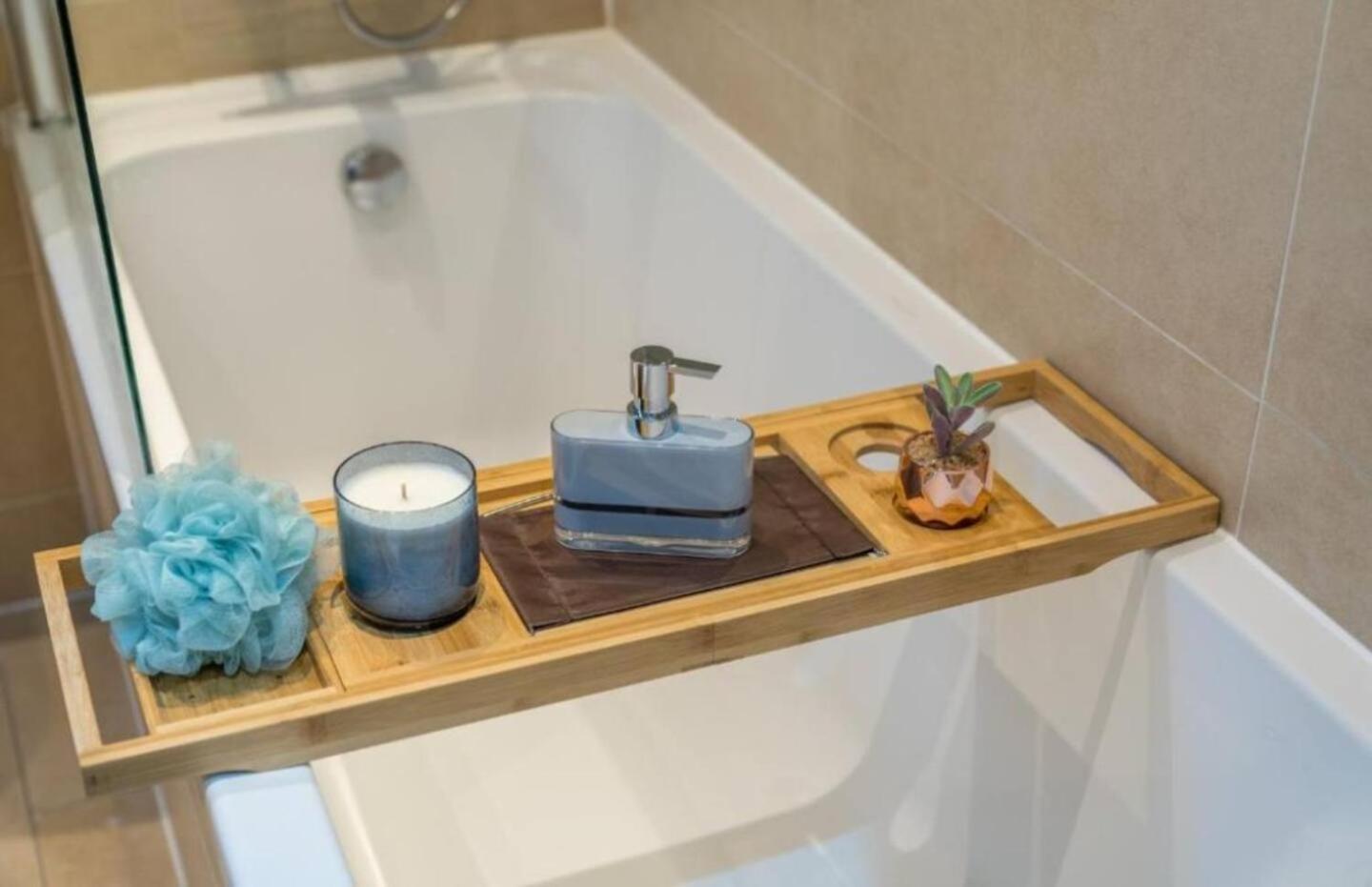 Niru Experience Luxury Boutique Garden 2bd 2ba Apartment