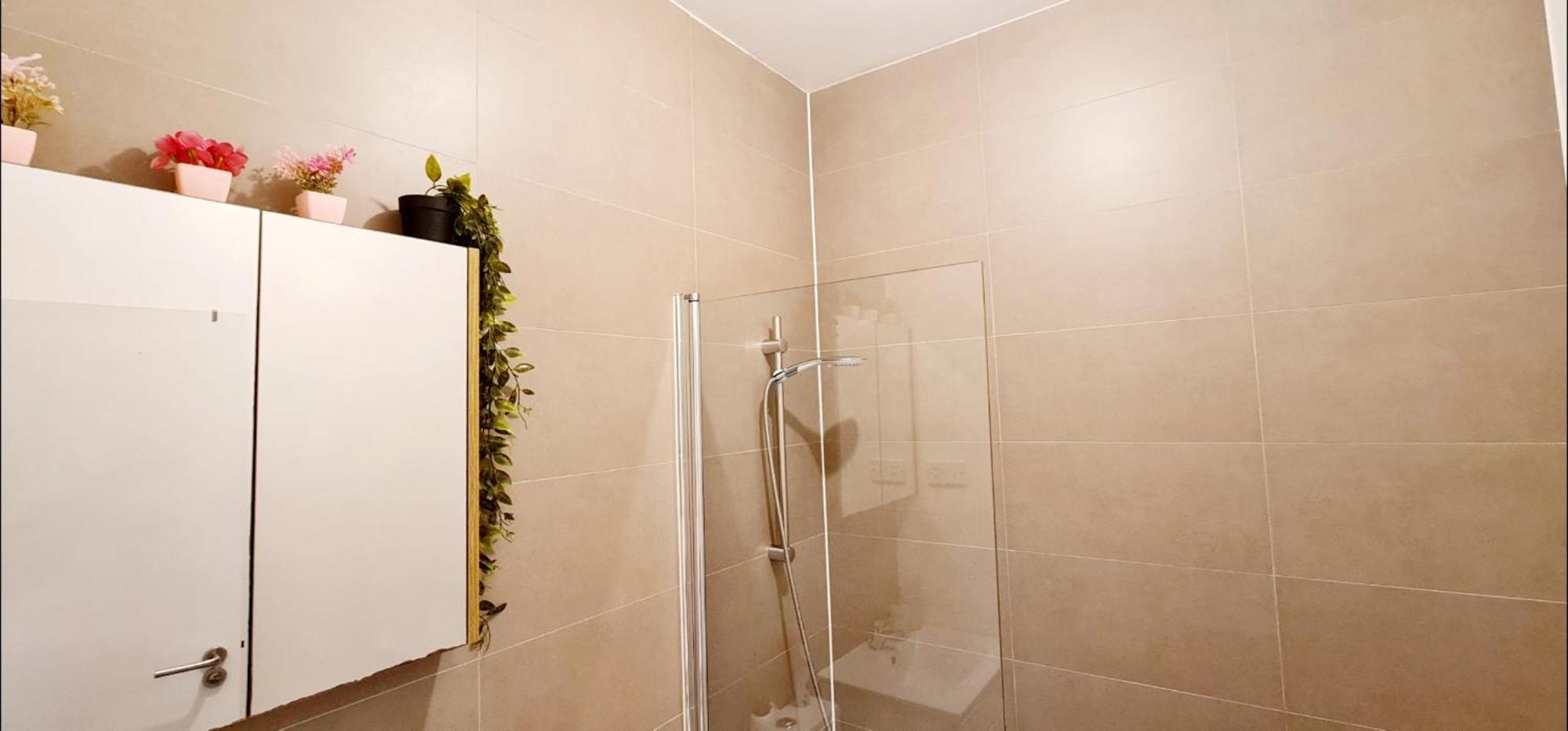 Stylish - Private Bathroom, 15mins To London! Apartamento Londres