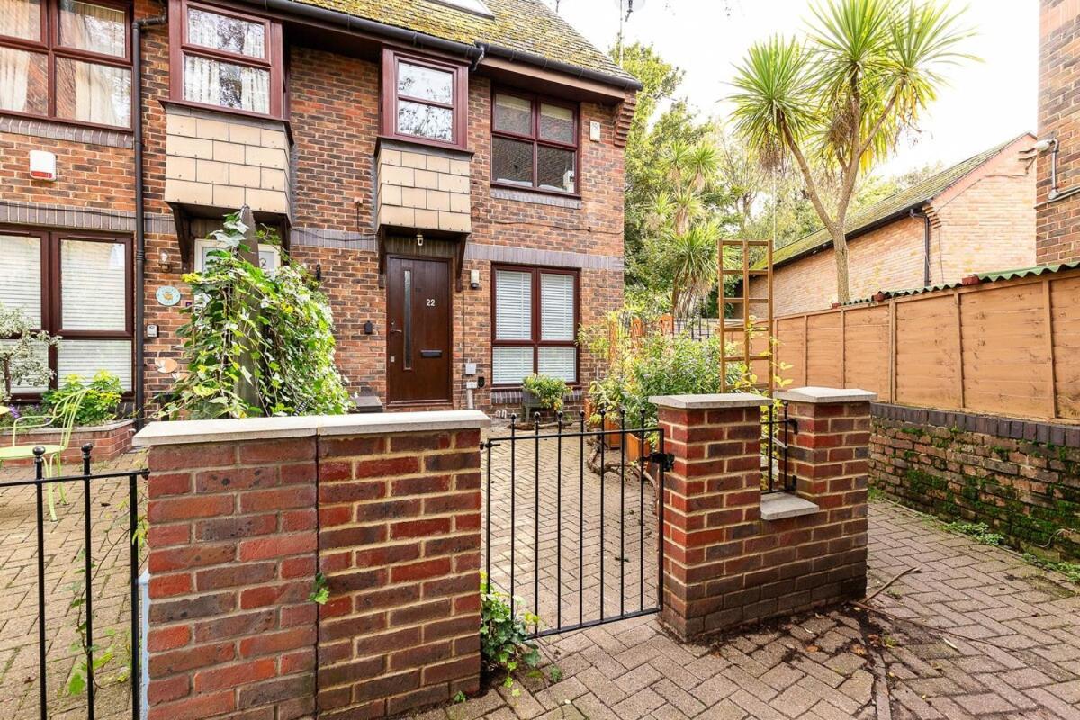 Appartement Cosy 1-bed Flat Near *